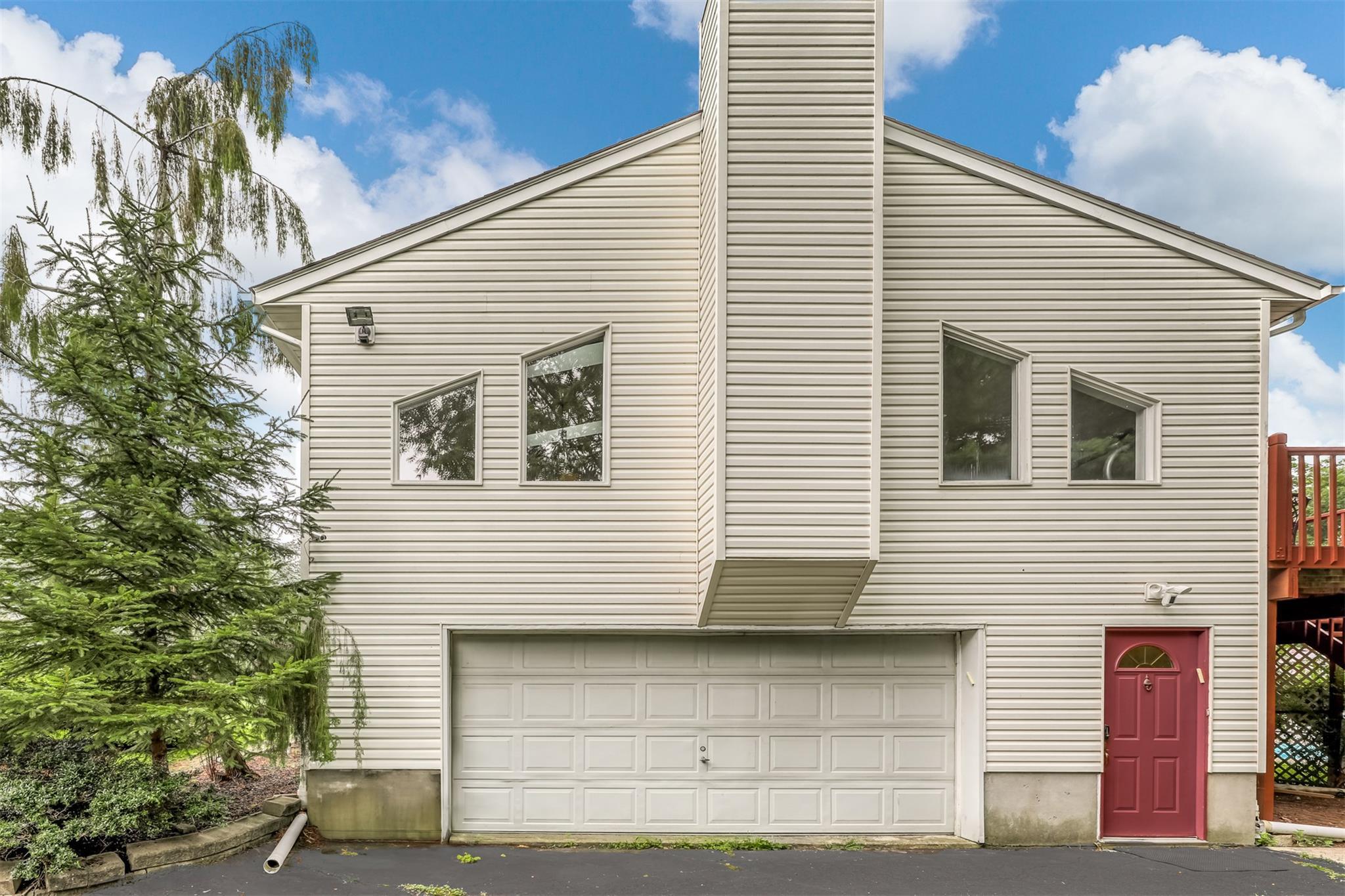 Single Family Lime Kiln Rockland County, NY 10901, MLS-886171-3