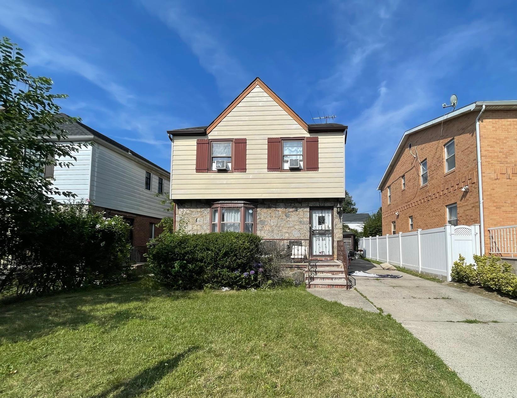 Single Family 180th Queens, NY 11366, MLS-886234-2