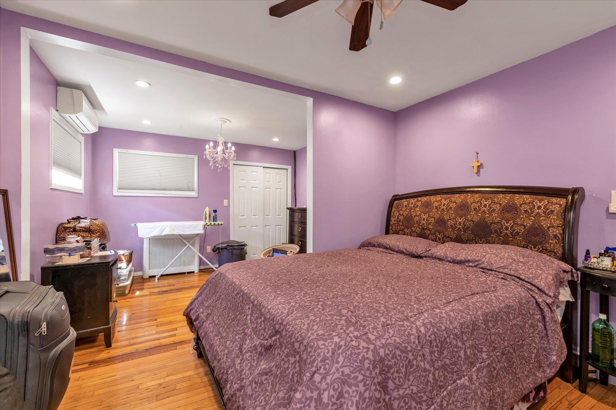 Single Family Lincoln  Nassau County, NY 11552, MLS-886266-12