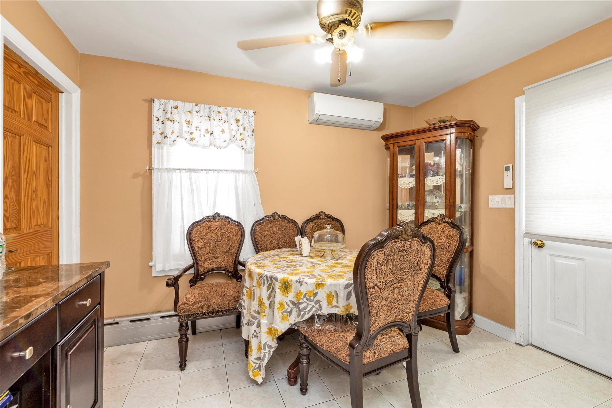 Single Family Lincoln  Nassau County, NY 11552, MLS-886266-7