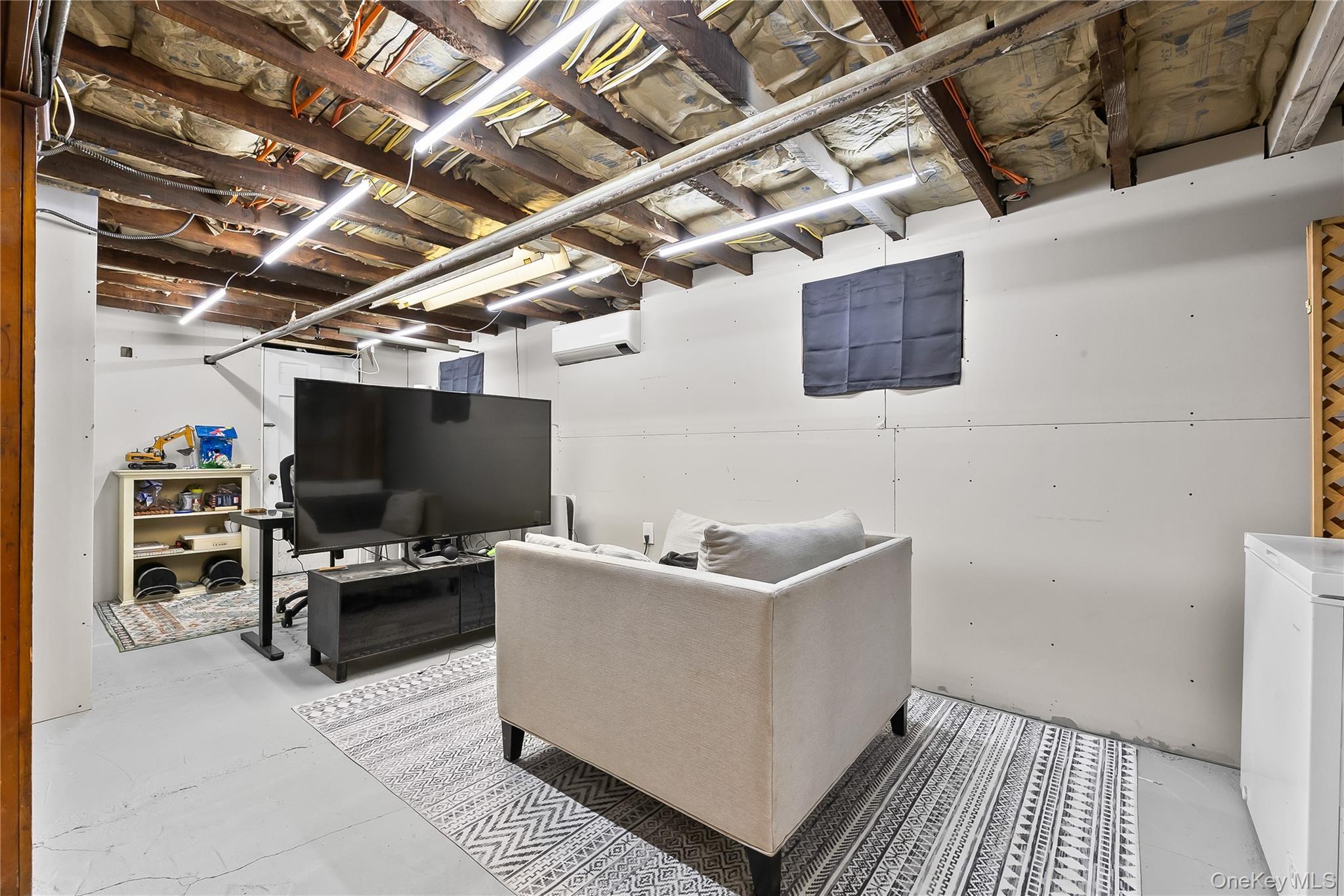 Single Family Beechwood  Westchester County, NY 10553, MLS-886277-20