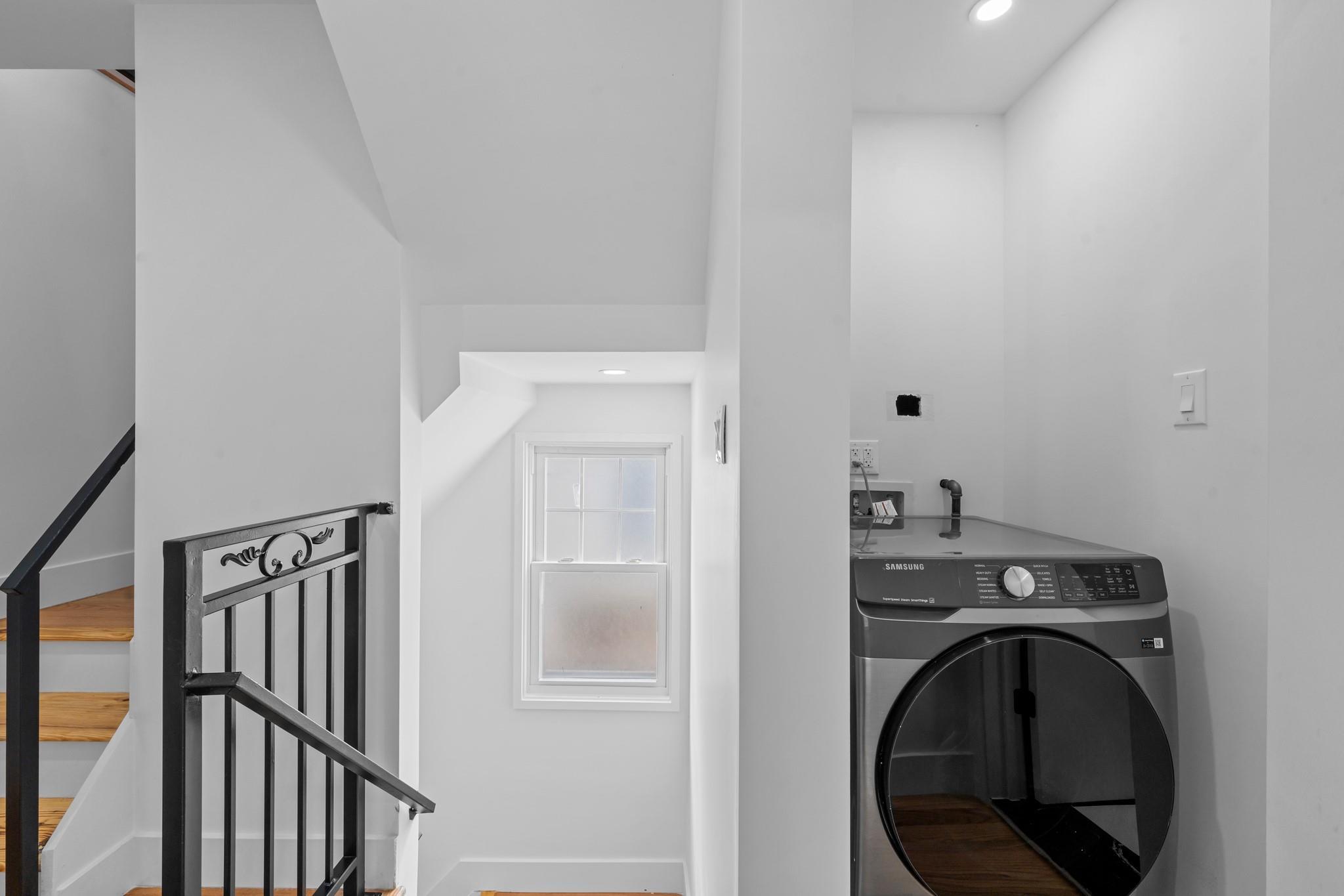 Single Family Weller  Queens, NY 11422, MLS-886286-6