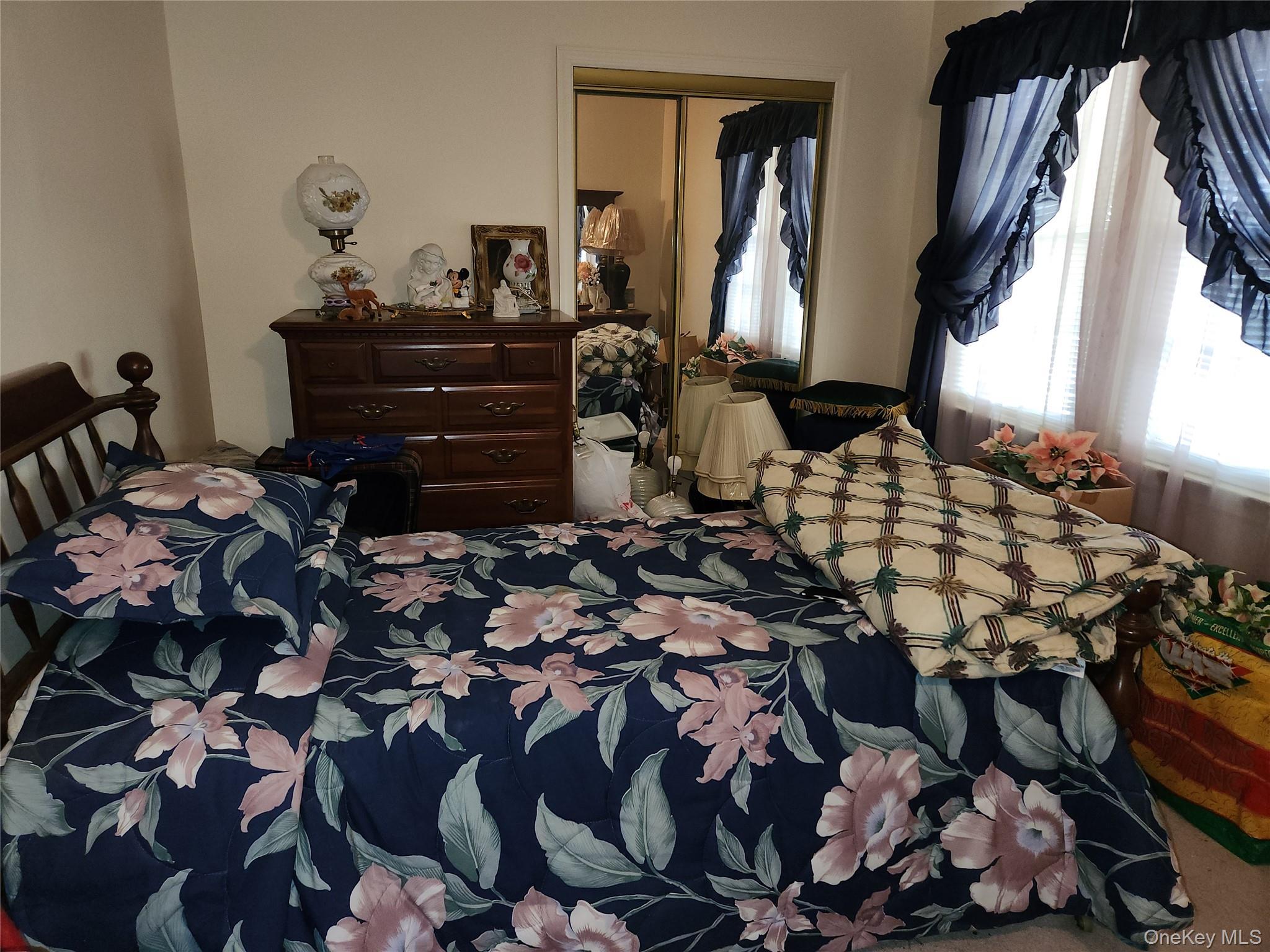 Single Family Argyle  Nassau County, NY 11580, MLS-886292-12