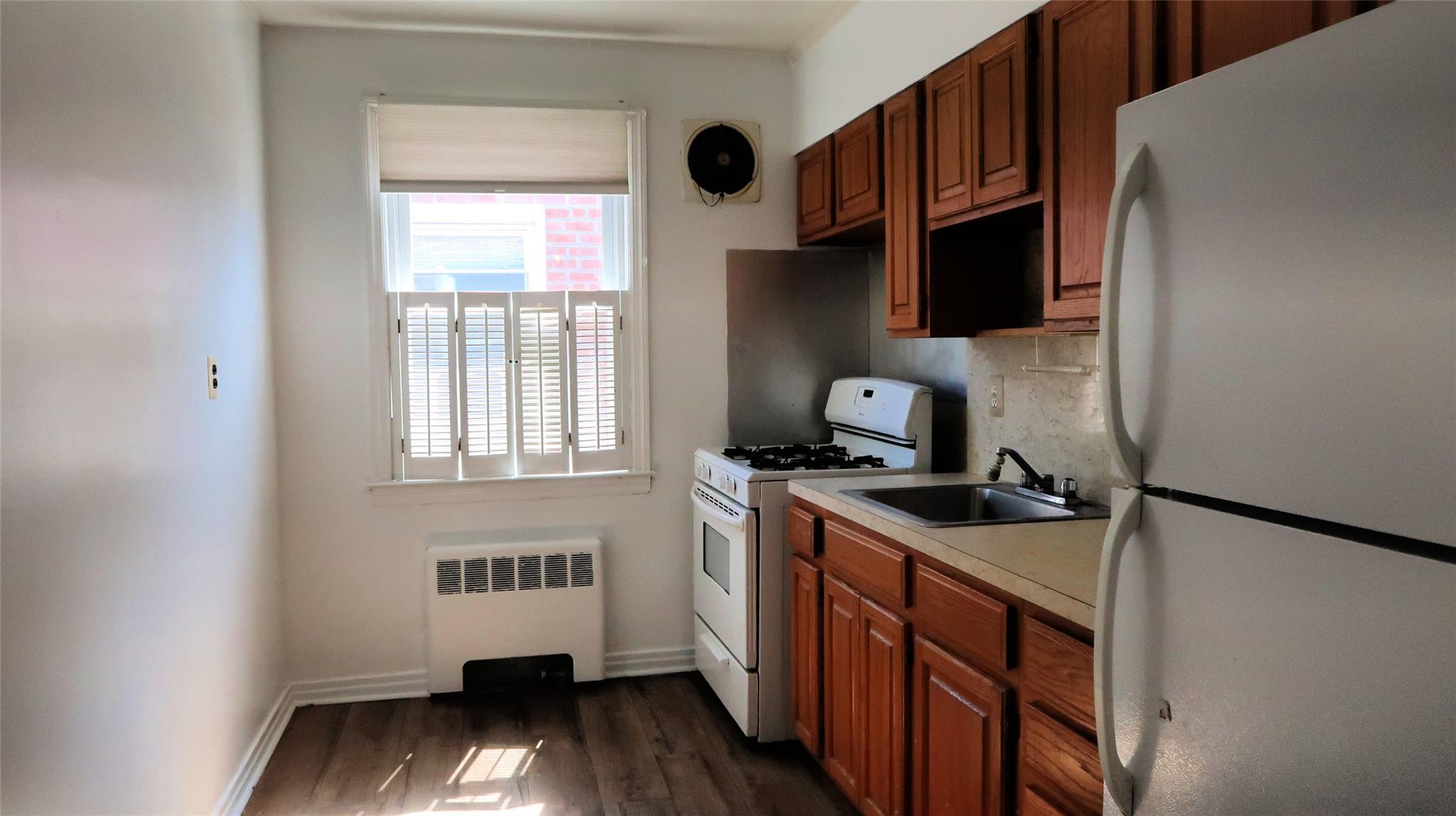 Apartment Commonwealth  Queens, NY 11426, MLS-886307-3