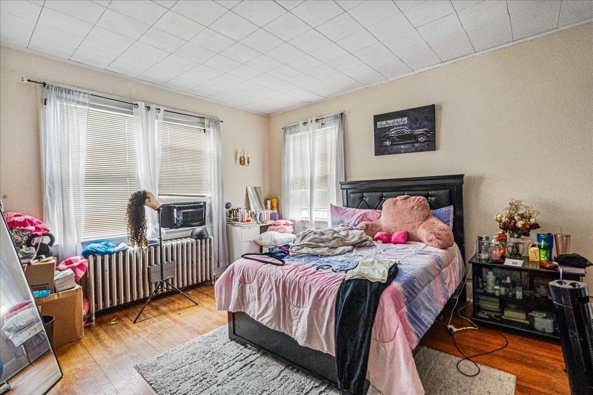 Single Family Cryders  Queens, NY 11357, MLS-886312-17