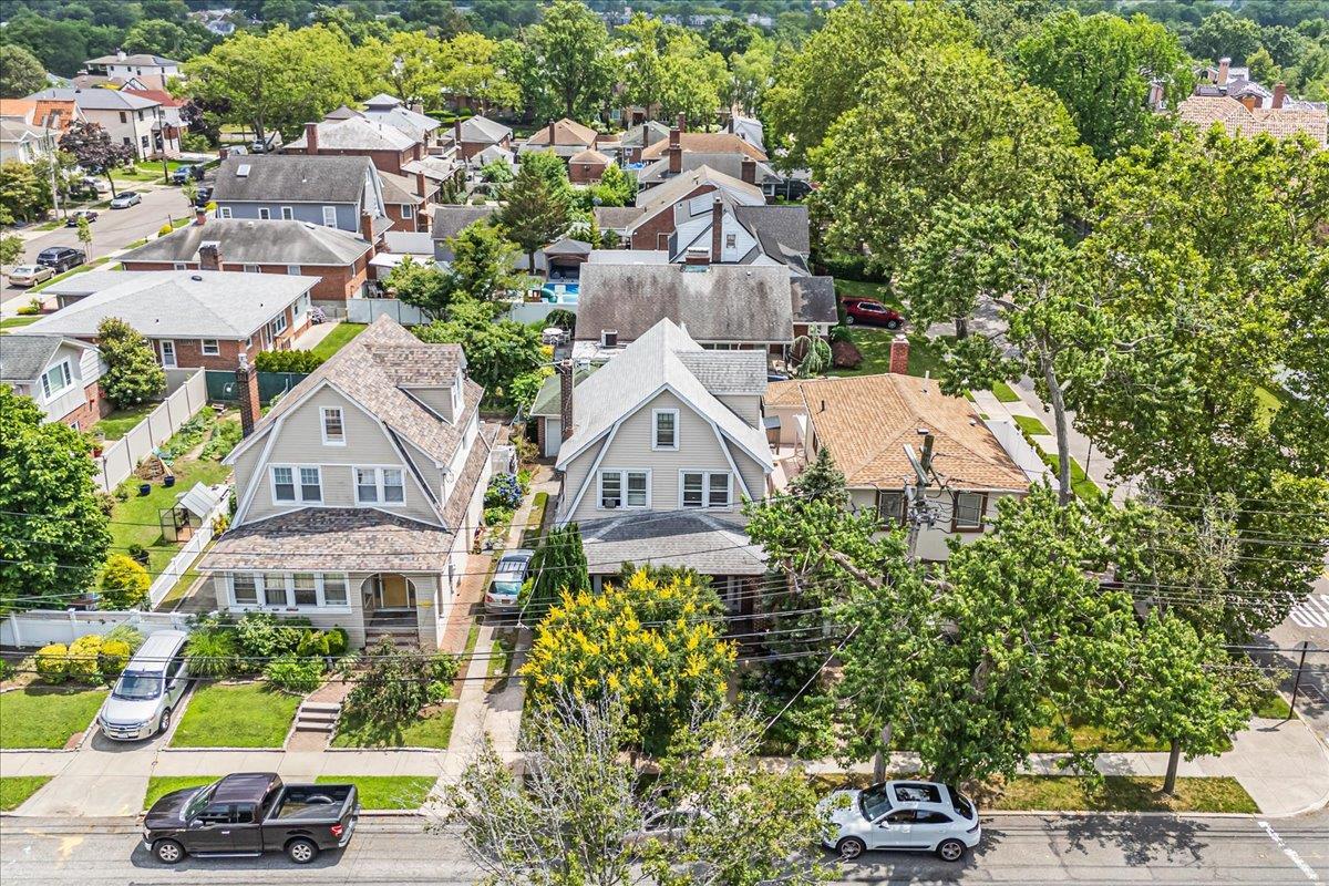 Single Family Cryders  Queens, NY 11357, MLS-886312-5