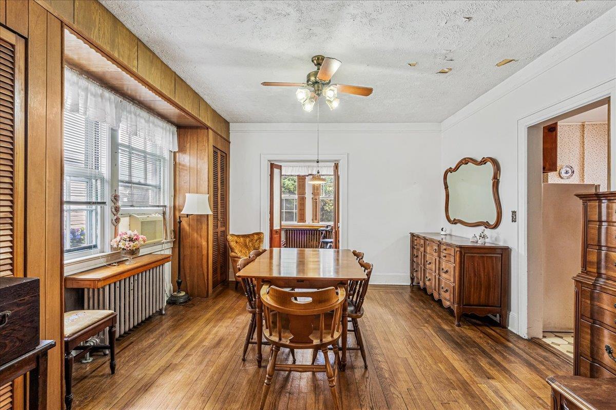 Single Family Cryders  Queens, NY 11357, MLS-886312-9