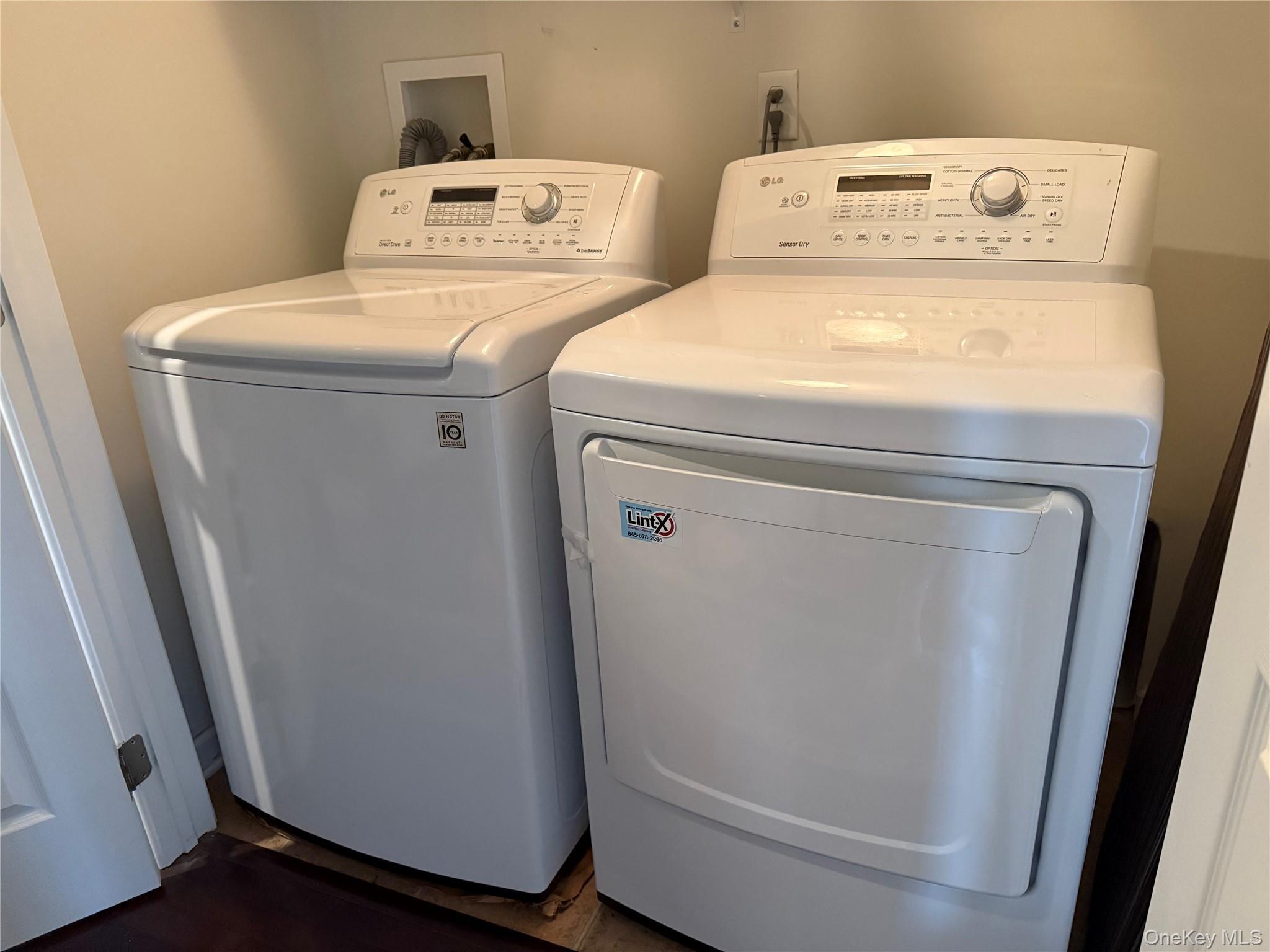 Single Family Pritchard Dutchess County, NY 12524, MLS-886382-25