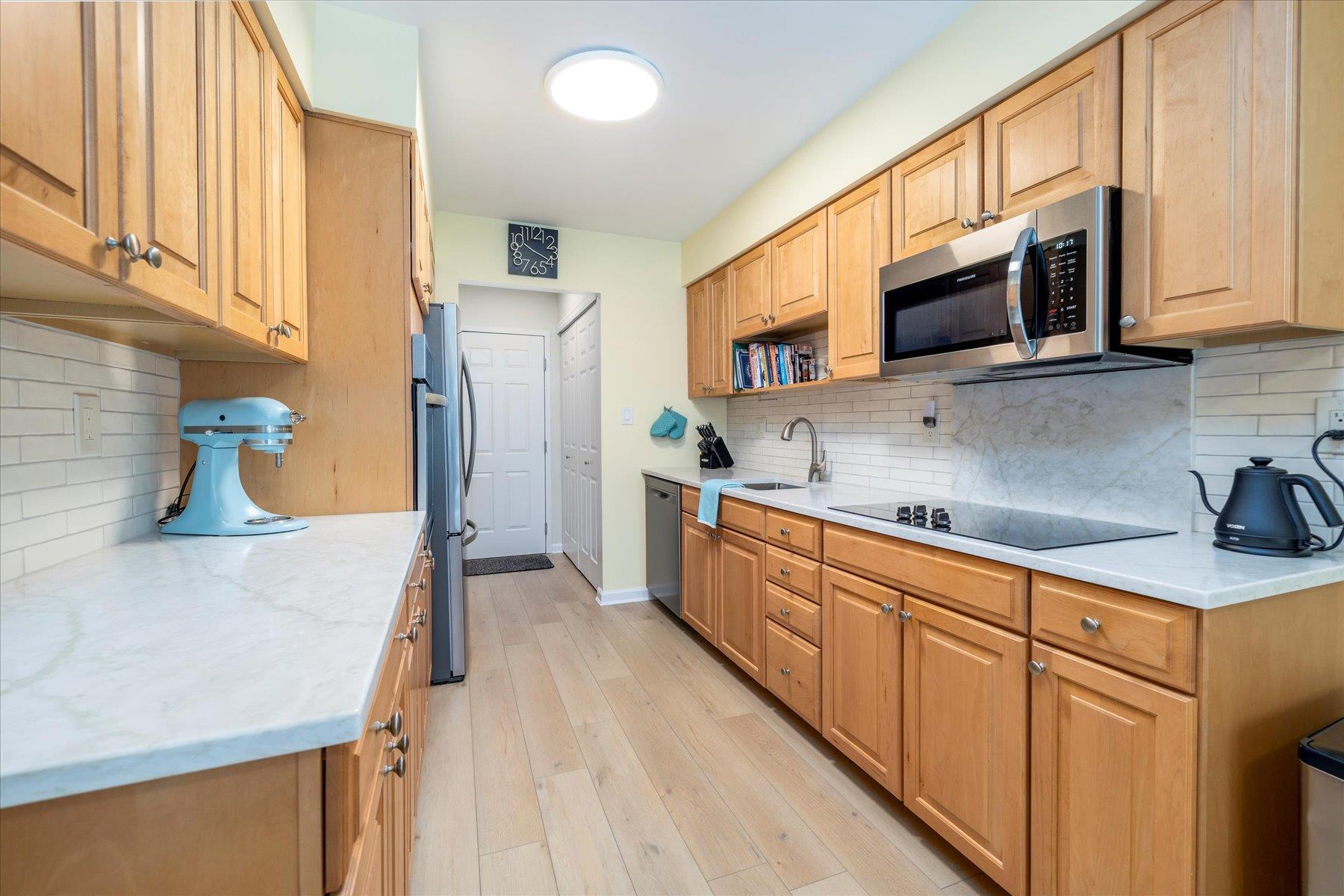 Single Family Chippendale  Suffolk County, NY 11766, MLS-886388-8