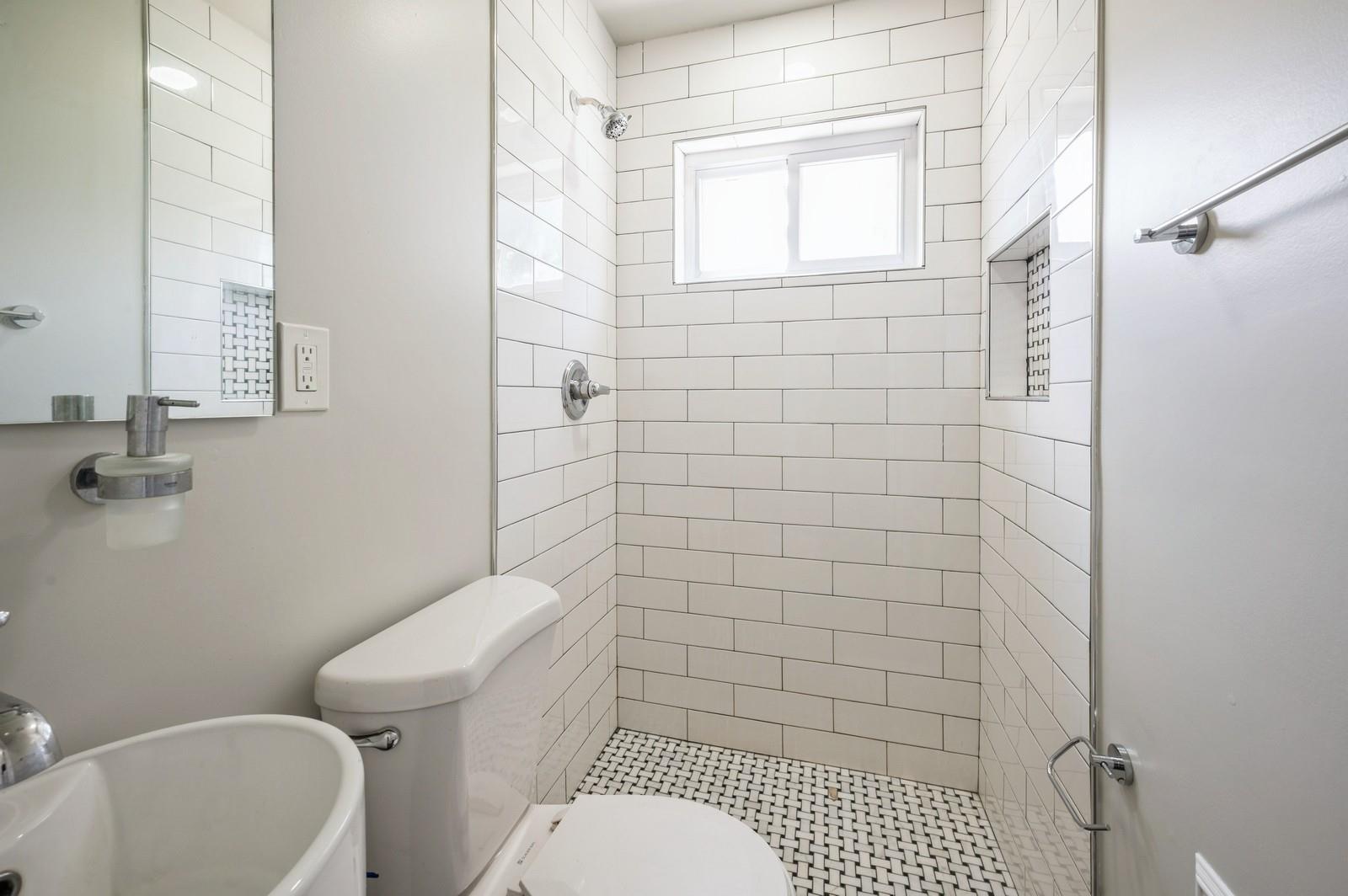 Single Family Pilot  Bronx, NY 10464, MLS-886392-16