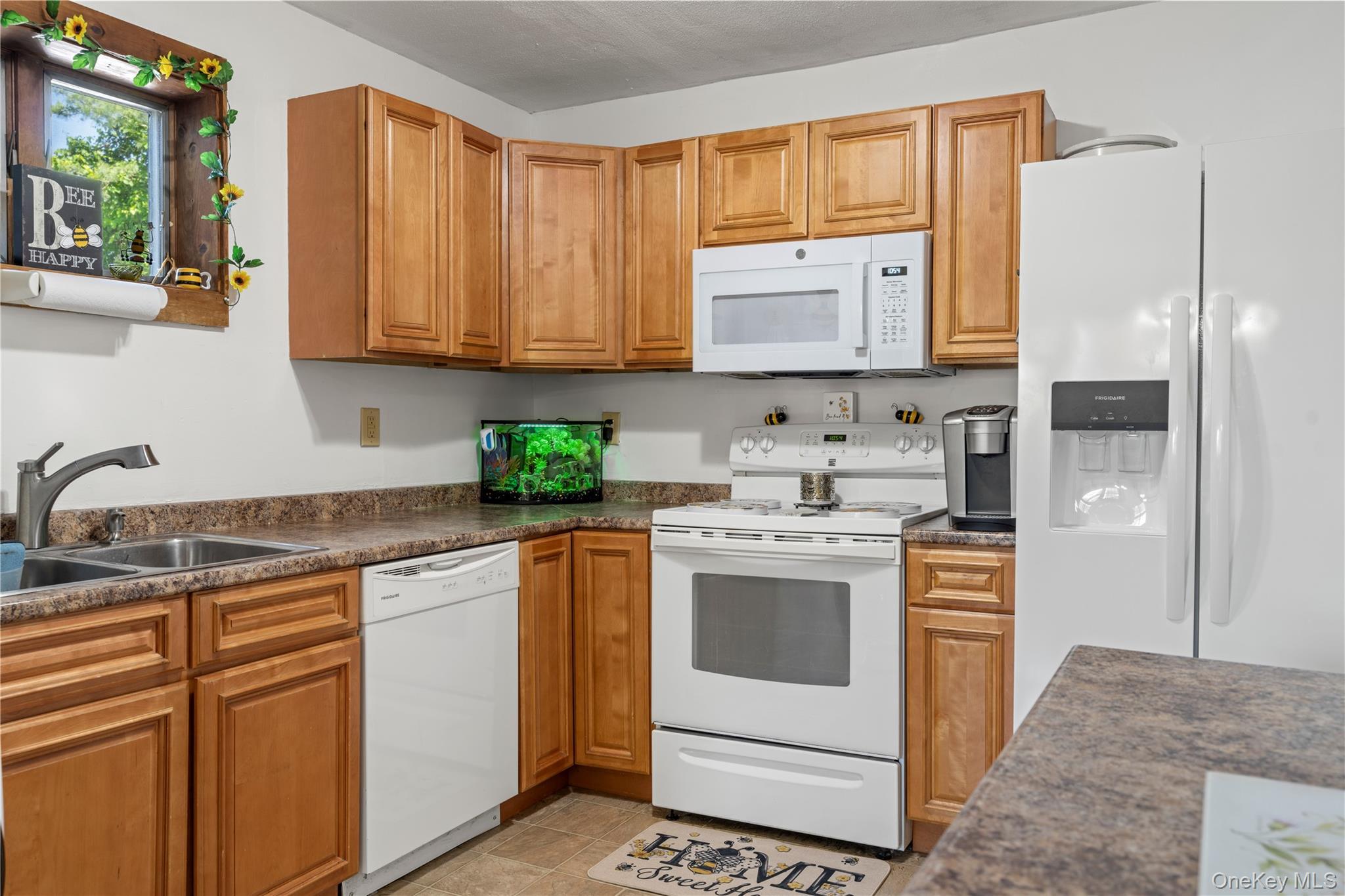 Single Family South  Ulster County, NY 12528, MLS-886460-12