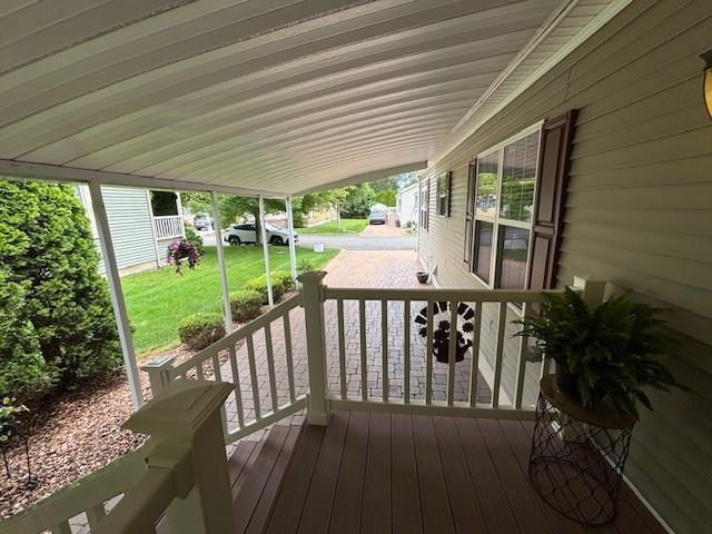 Single Family Old Country  Suffolk County, NY 11901, MLS-886462-40