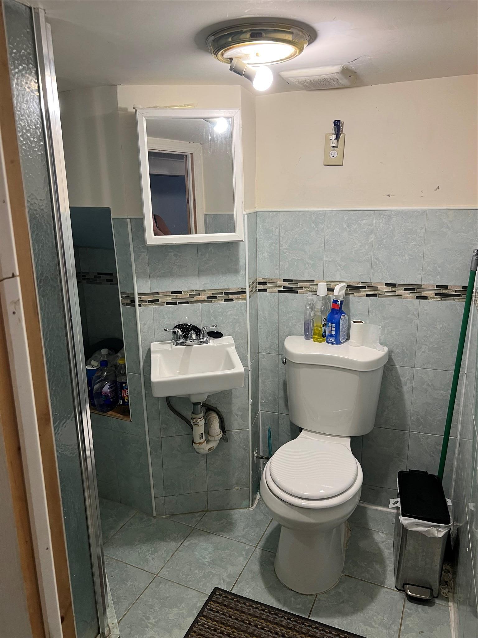Single Family 78th  Queens, NY 11421, MLS-886473-13