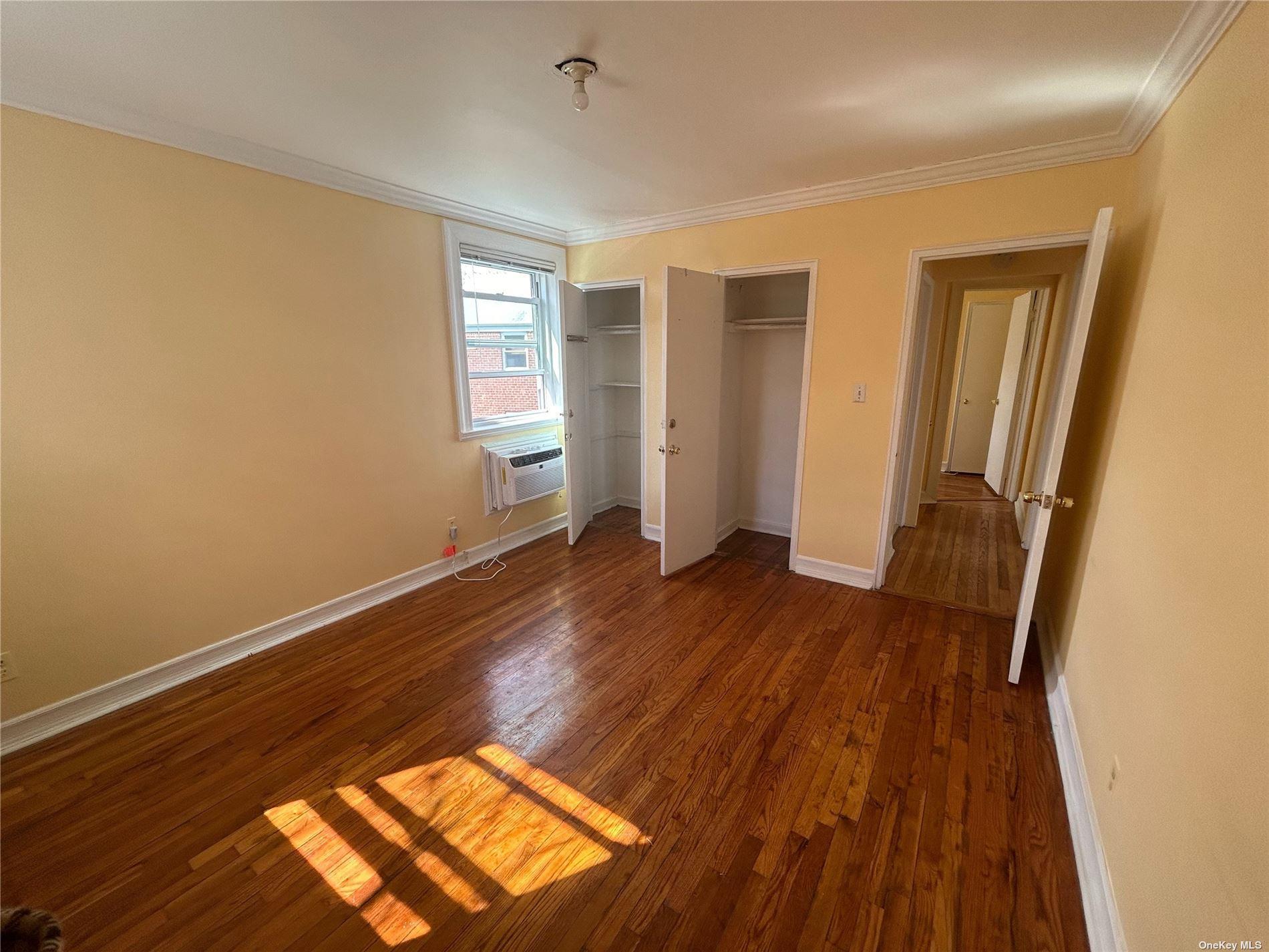 Apartment 255th Street  Queens, NY 11004, MLS-886525-4