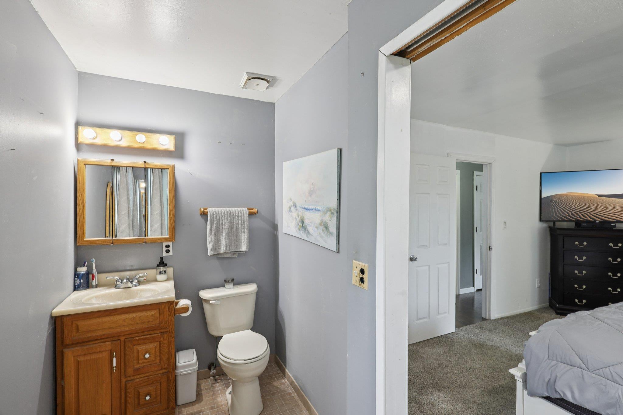 Single Family Lombardy  Suffolk County, NY 11967, MLS-886559-27