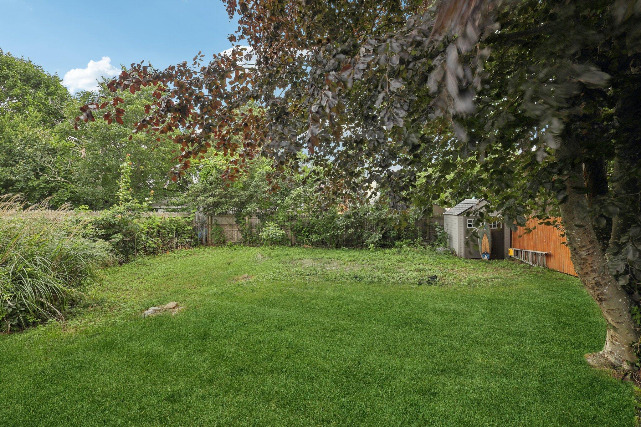 Single Family Lombardy  Suffolk County, NY 11967, MLS-886559-30