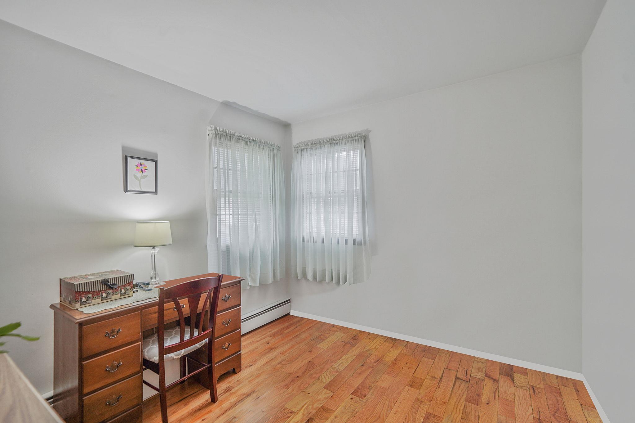 Single Family Pine Cone  Suffolk County, NY 11953, MLS-886594-16