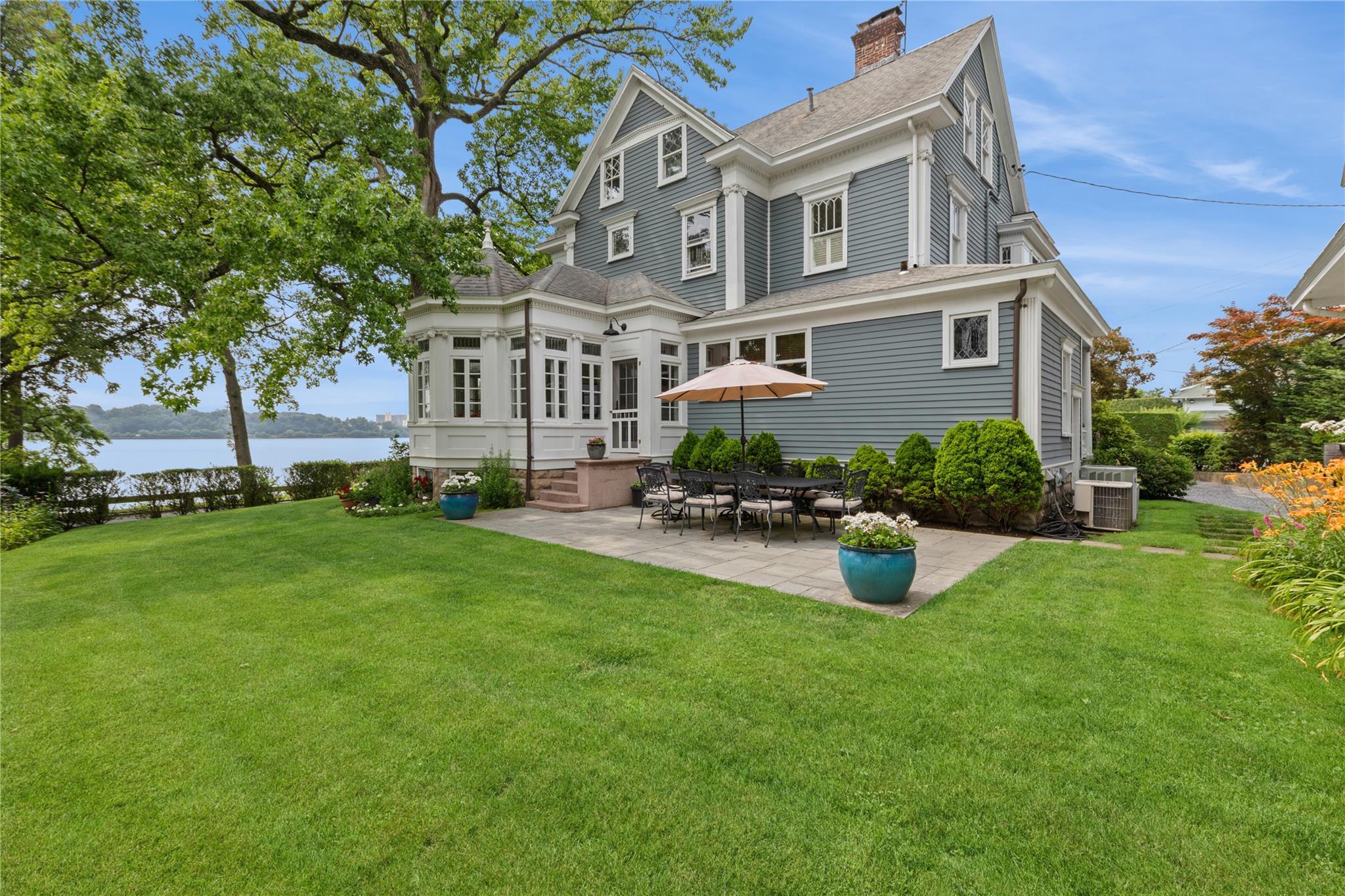 Single Family Shore Queens, NY 11363, MLS-886622-21