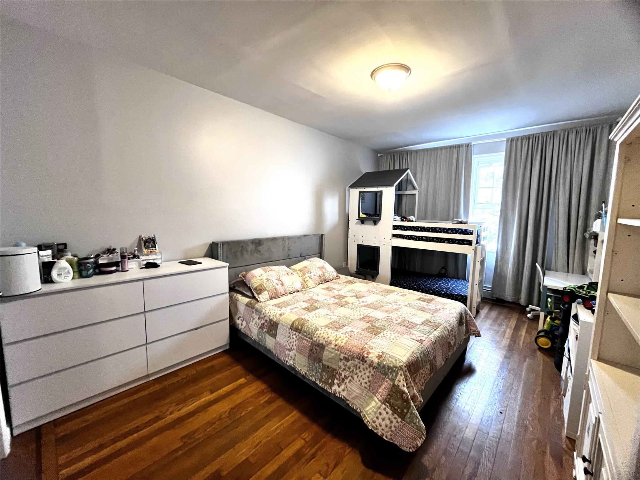 Single Family 32nd  Queens, NY 11370, MLS-886642-4