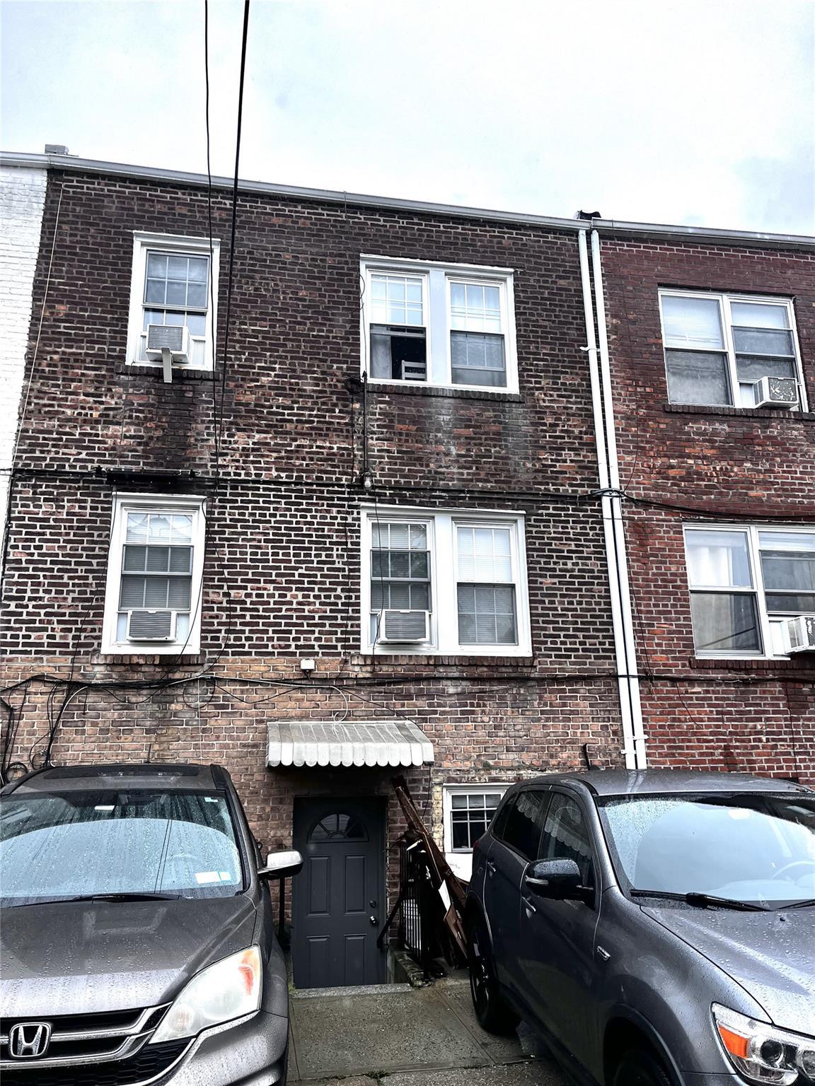 Single Family 32nd  Queens, NY 11370, MLS-886642-8