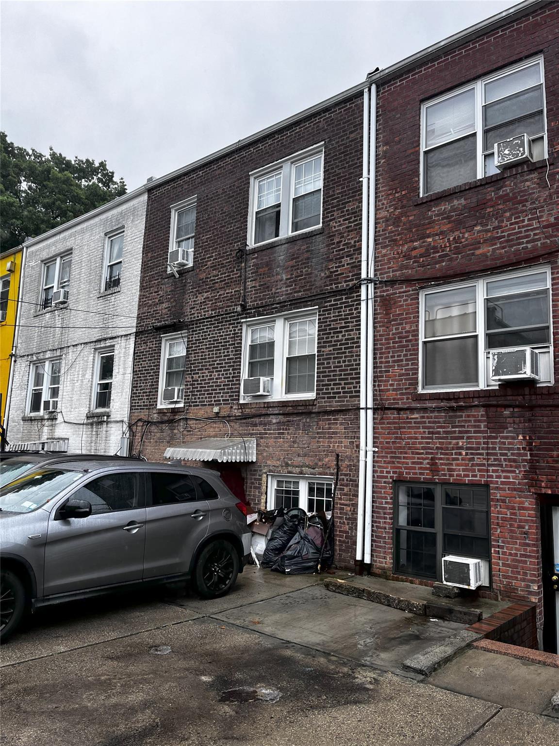 Single Family 32nd  Queens, NY 11370, MLS-886642-9
