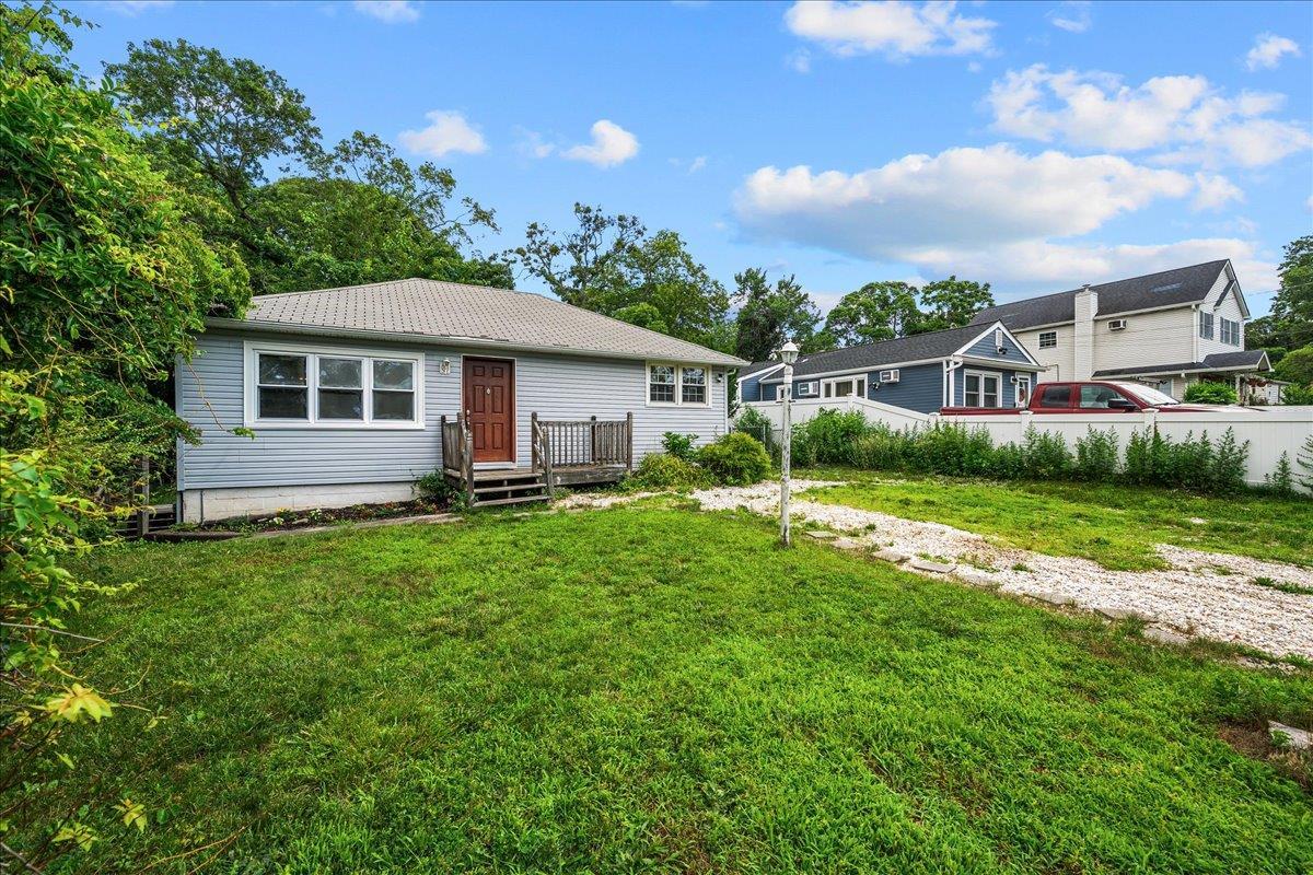 Single Family Bertha  Suffolk County, NY 11772, MLS-886651-2