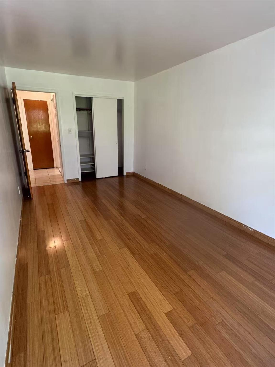 Apartment Clintonville  Queens, NY 11357, MLS-886653-5