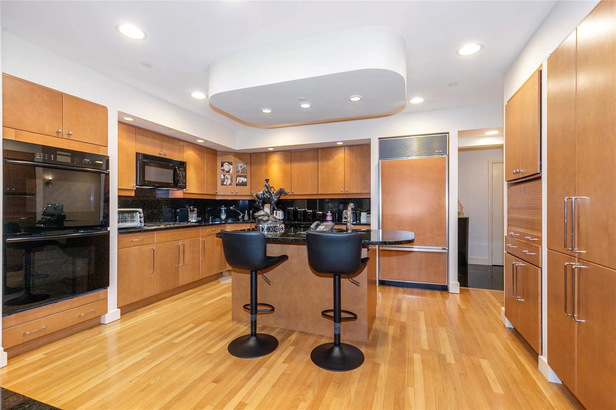 Condo Portico  Nassau County, NY 11021, MLS-886717-15