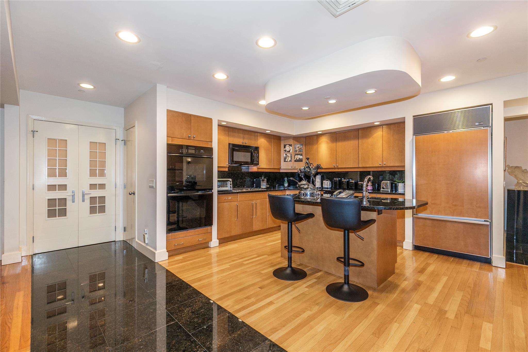 Condo Portico  Nassau County, NY 11021, MLS-886717-19