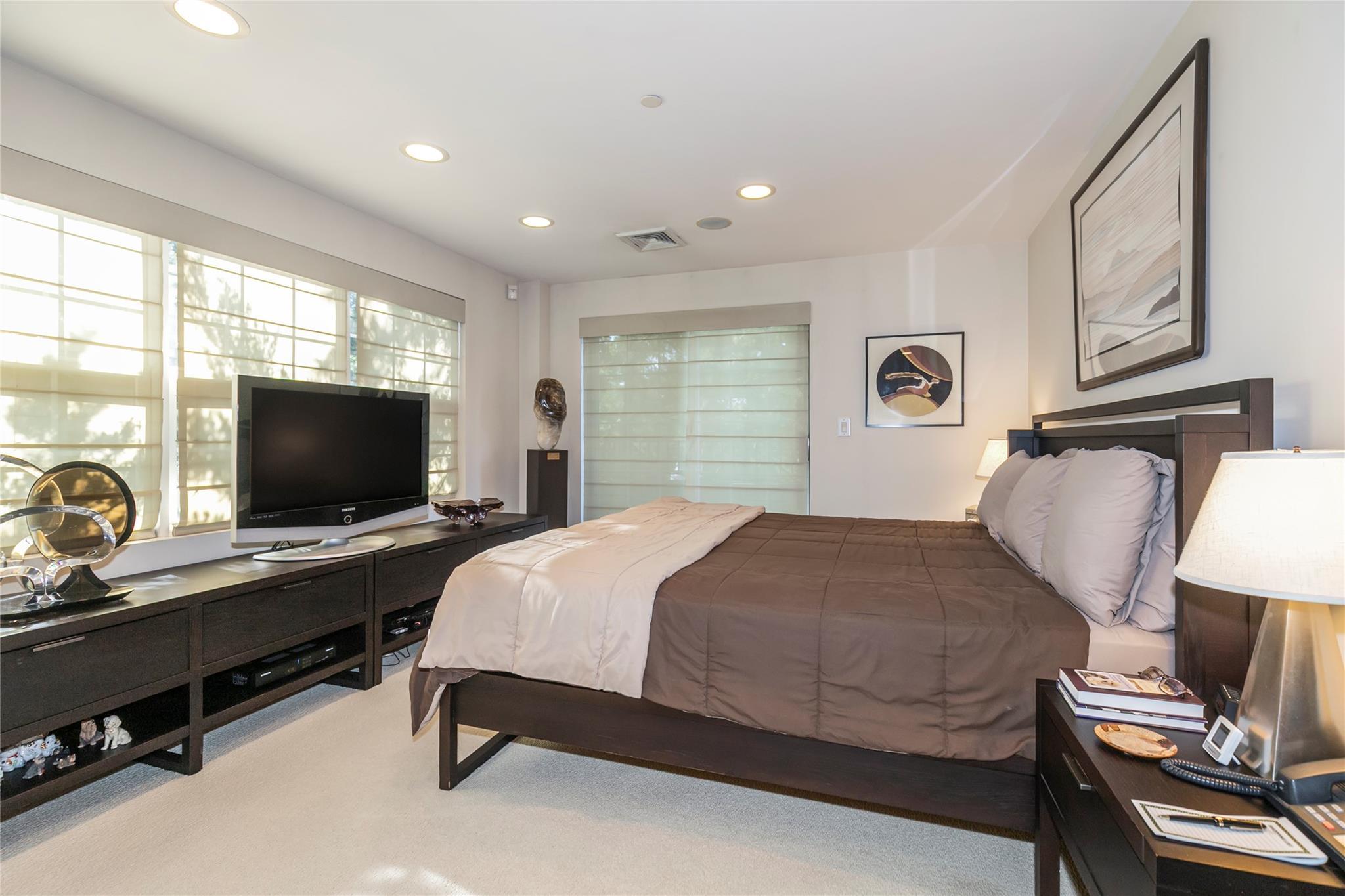 Condo Portico  Nassau County, NY 11021, MLS-886717-21