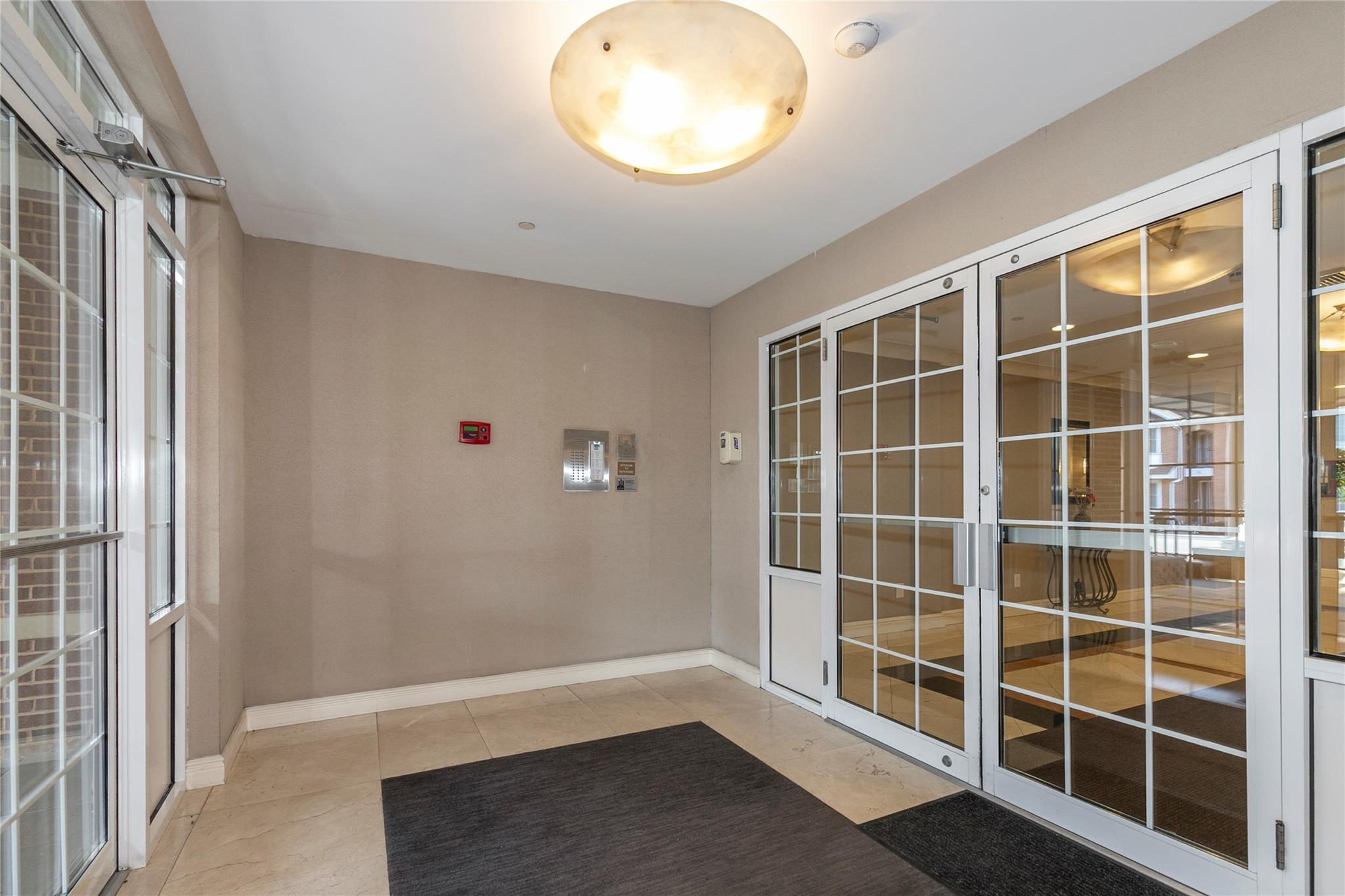 Condo Portico  Nassau County, NY 11021, MLS-886717-35