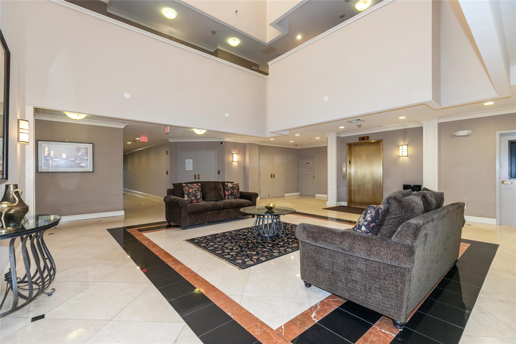 Condo Portico  Nassau County, NY 11021, MLS-886717-5