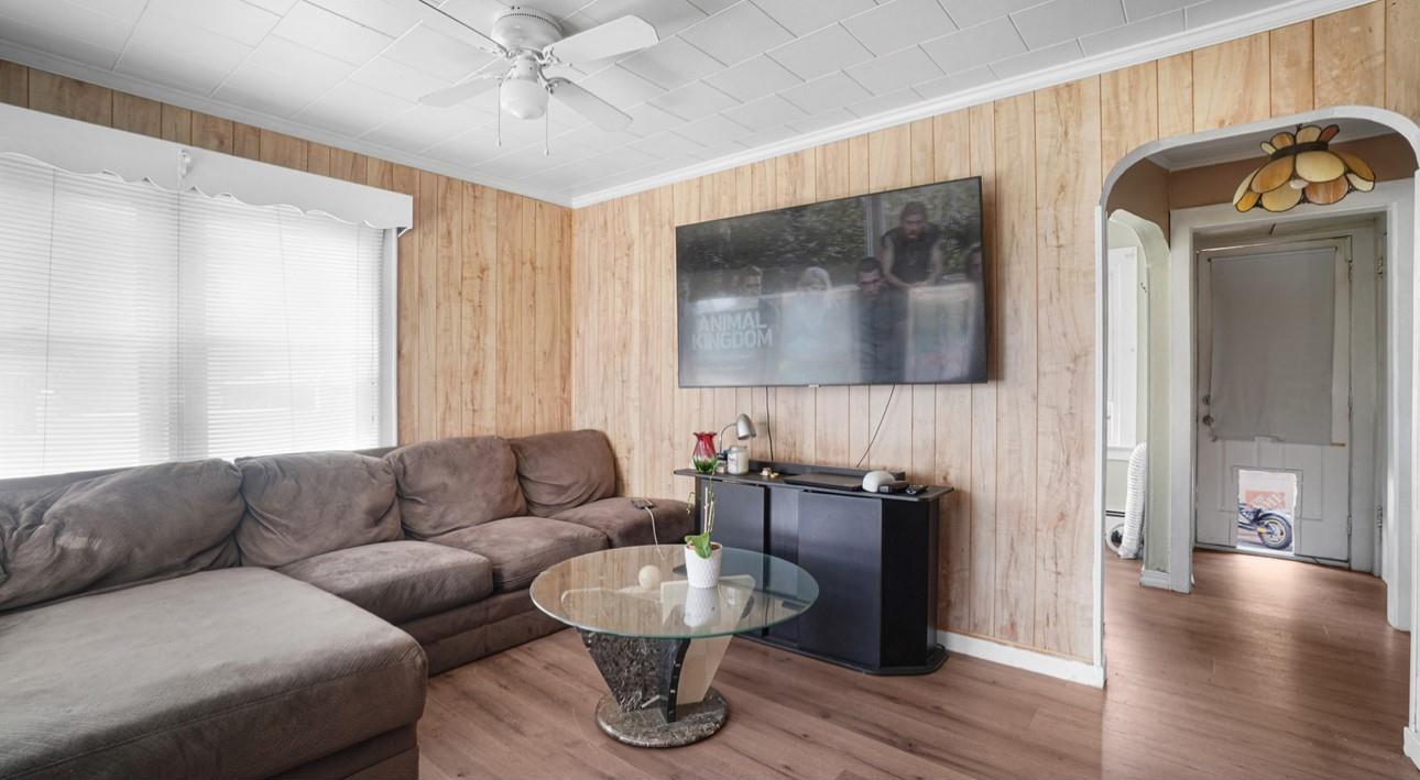 Single Family Maywood  Suffolk County, NY 11951, MLS-886722-4
