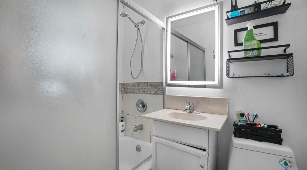 Single Family Maywood  Suffolk County, NY 11951, MLS-886722-8