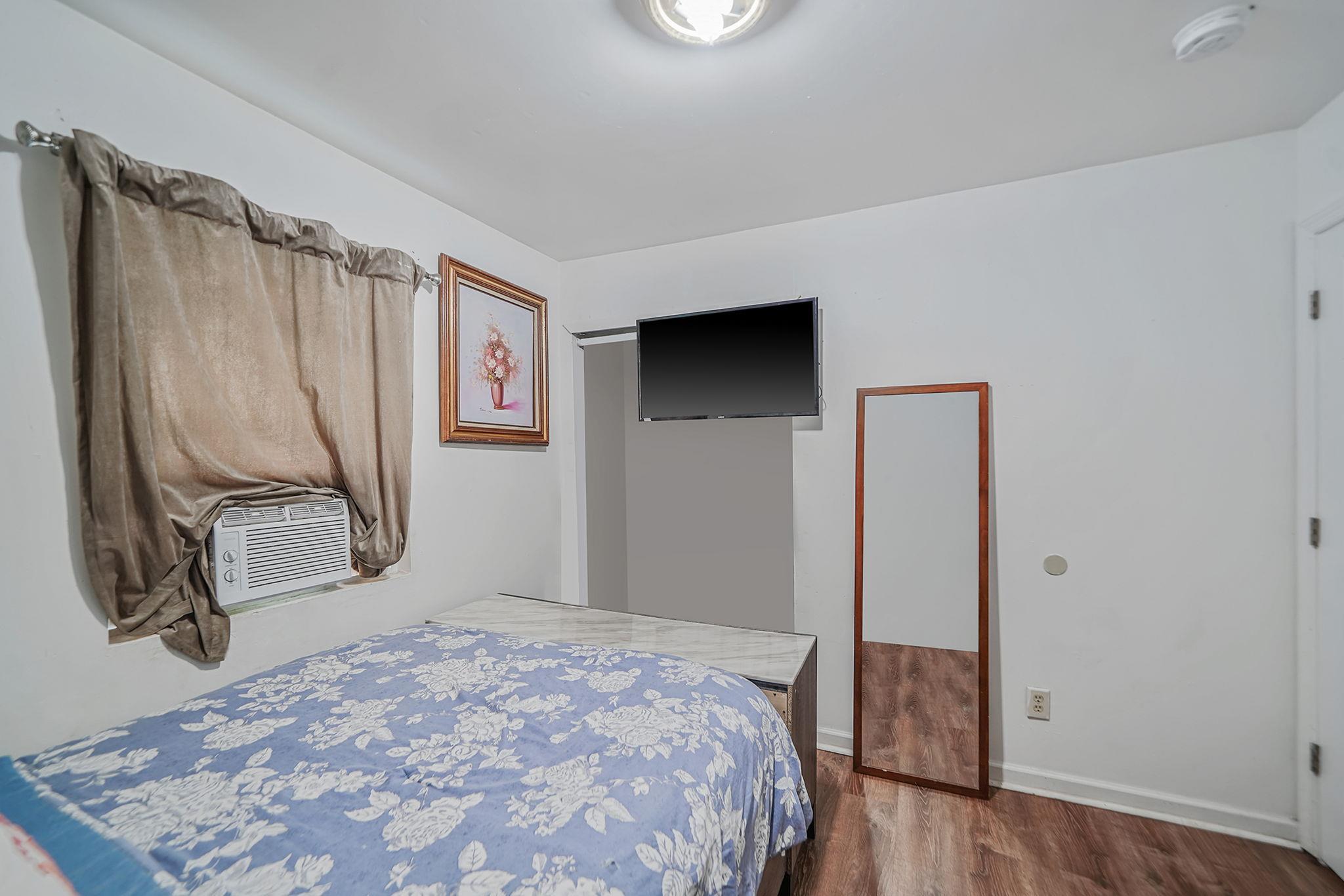 Single Family Taylor  Suffolk County, NY 11772, MLS-886728-11