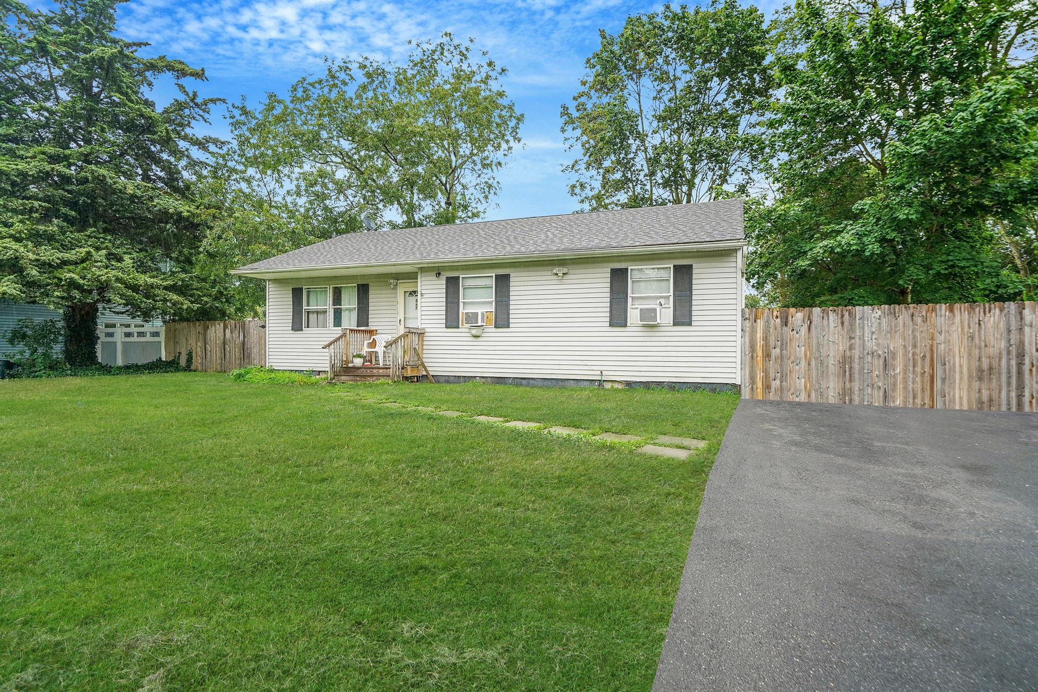 Single Family Taylor  Suffolk County, NY 11772, MLS-886728-18