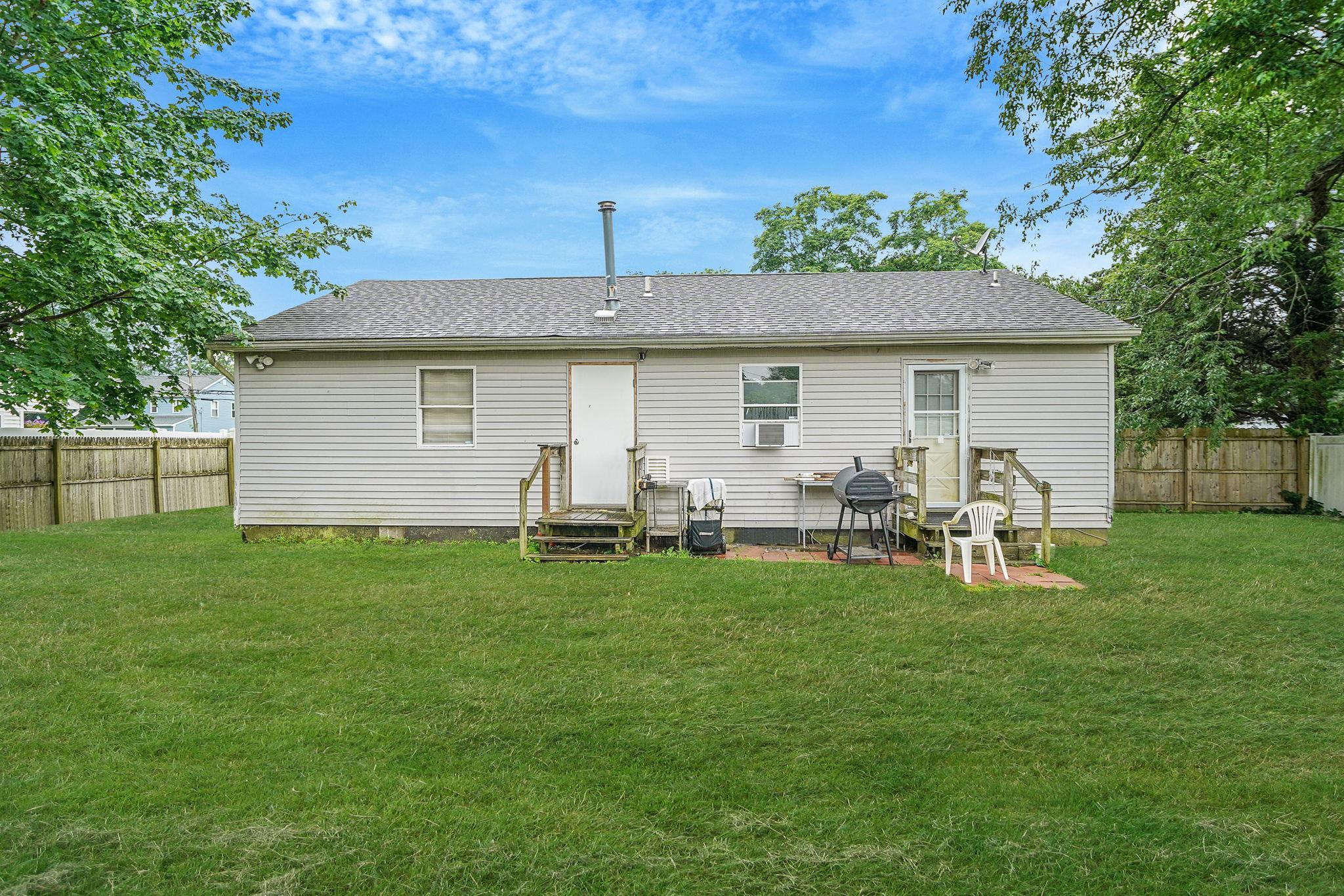 Single Family Taylor  Suffolk County, NY 11772, MLS-886728-20