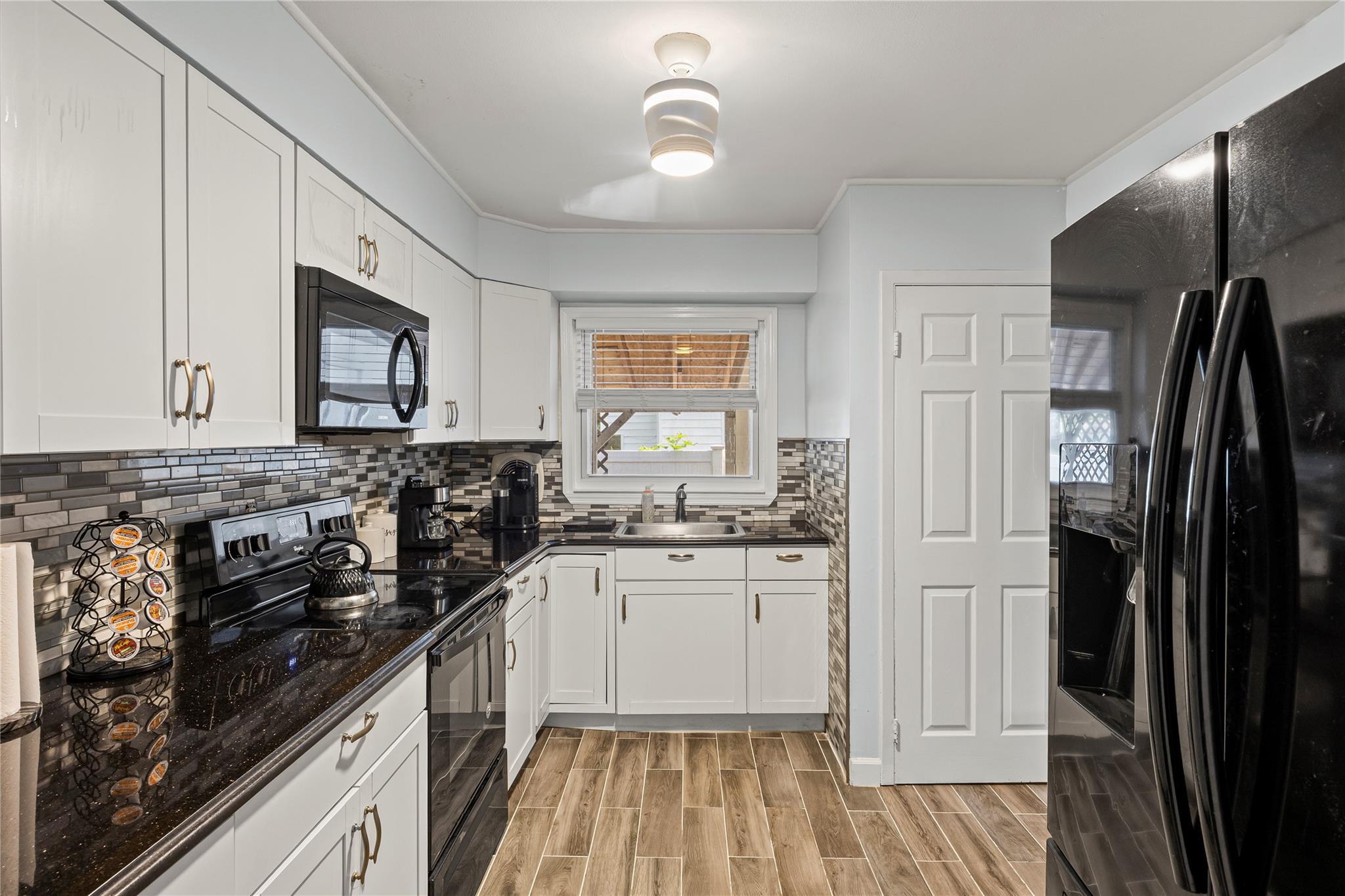 Single Family Superior  Suffolk County, NY 11776, MLS-886754-23