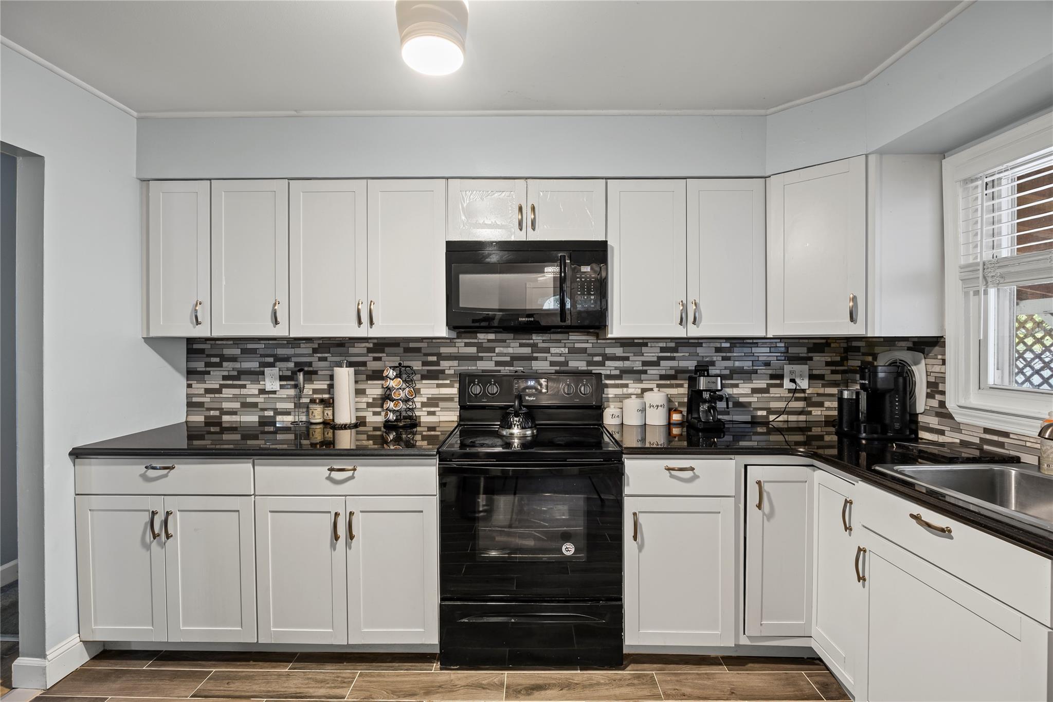 Single Family Superior  Suffolk County, NY 11776, MLS-886754-24