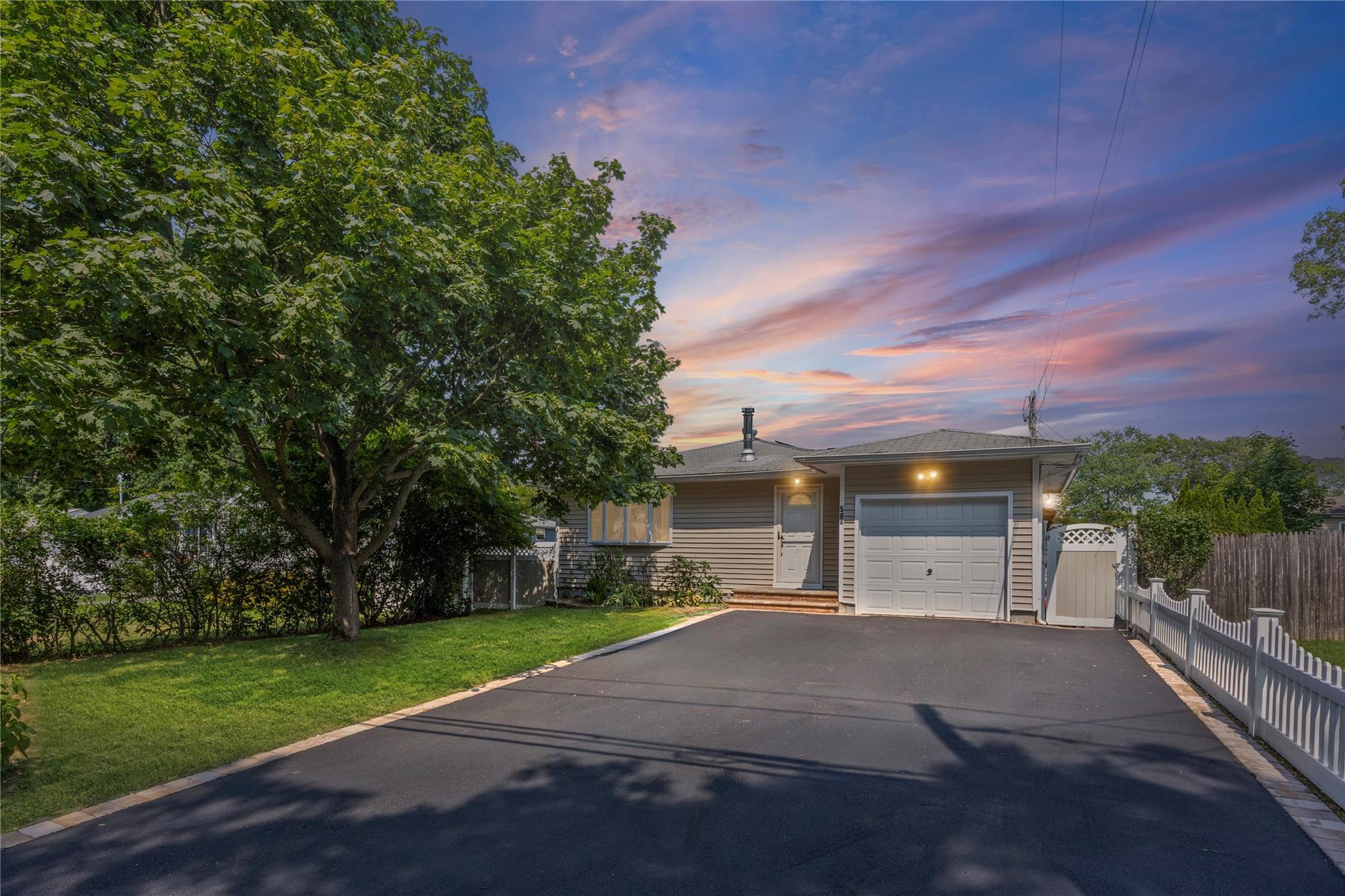 Single Family Superior  Suffolk County, NY 11776, MLS-886754-3