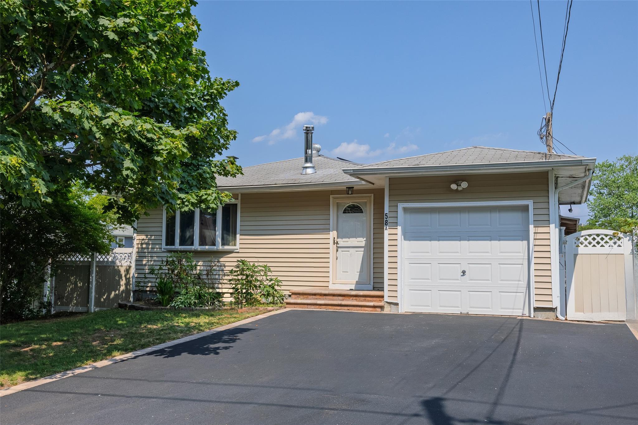 Single Family Superior  Suffolk County, NY 11776, MLS-886754-4