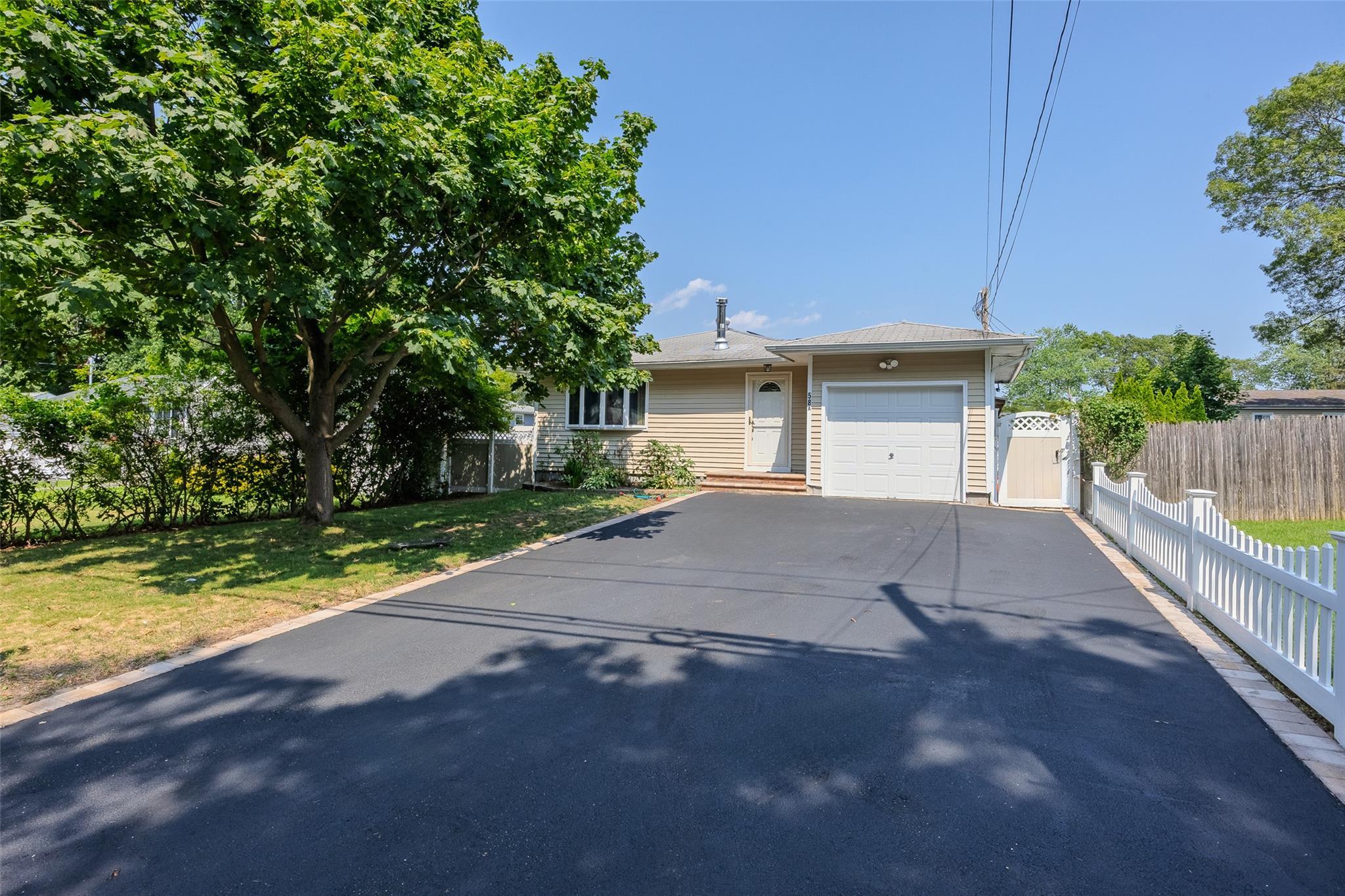Single Family Superior  Suffolk County, NY 11776, MLS-886754-7