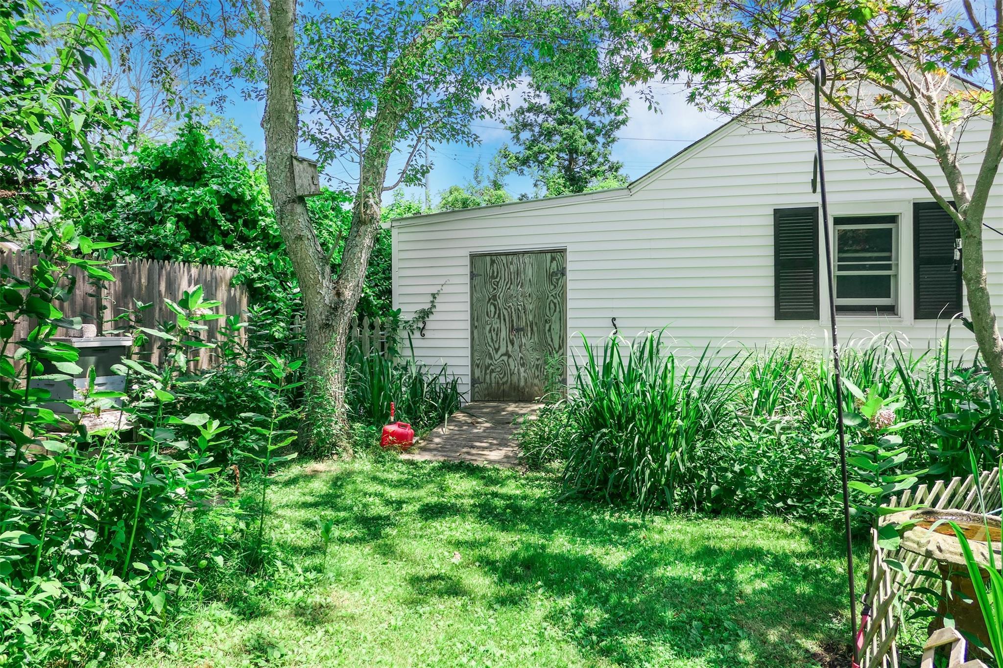 Single Family Clover  Suffolk County, NY 11719, MLS-886758-23