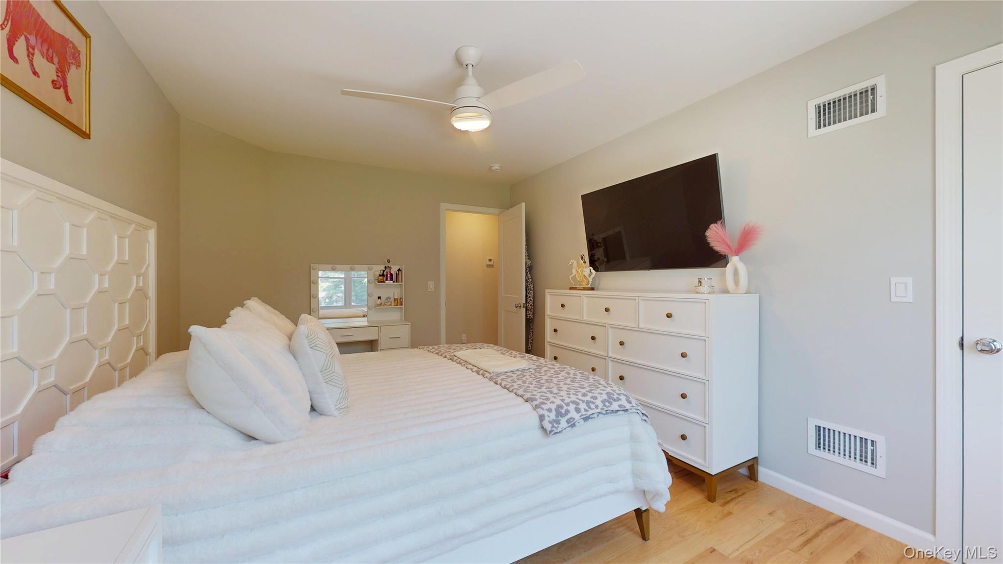 Single Family Shaw  Suffolk County, NY 11940, MLS-886800-16