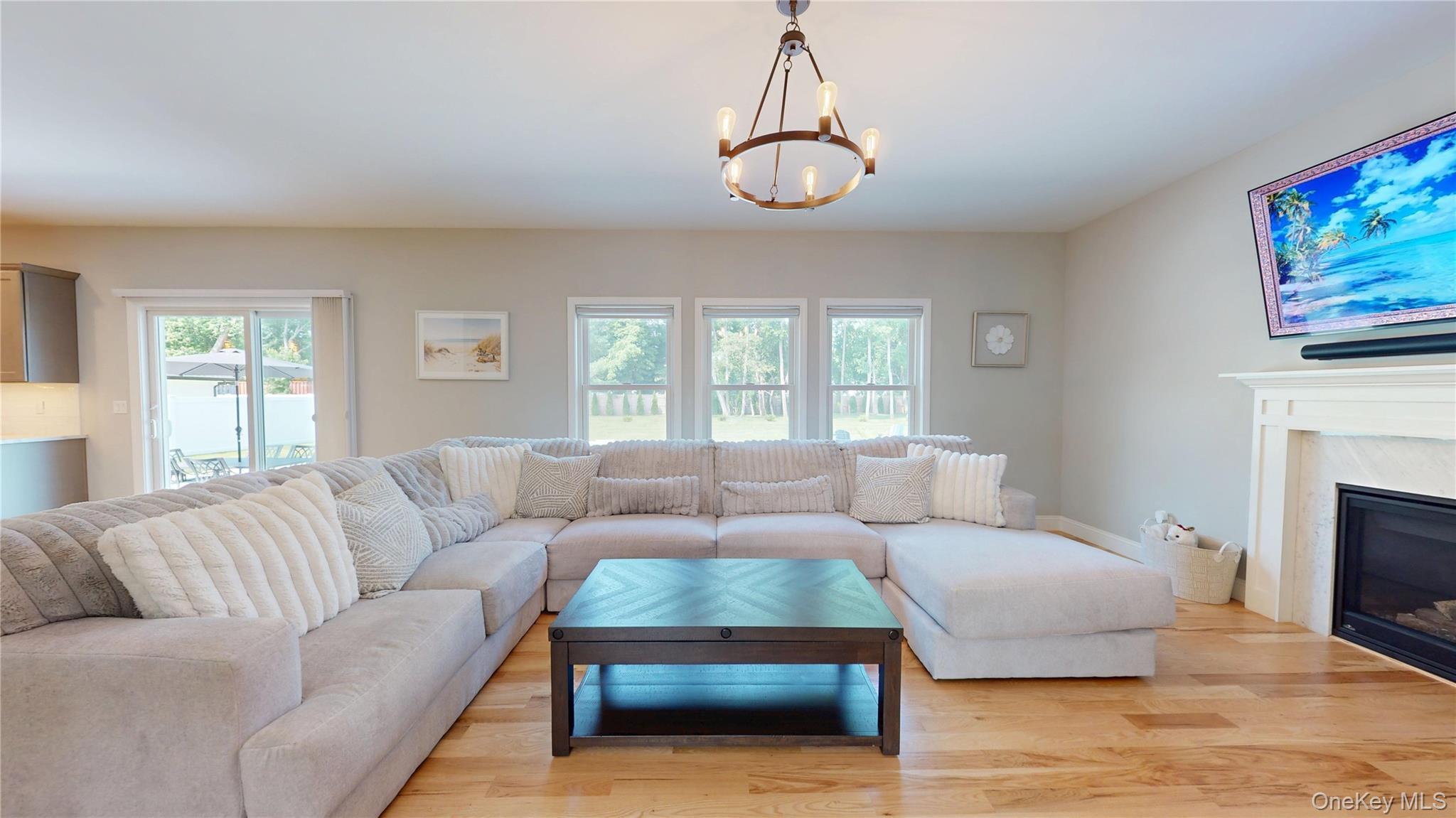 Single Family Shaw  Suffolk County, NY 11940, MLS-886800-6