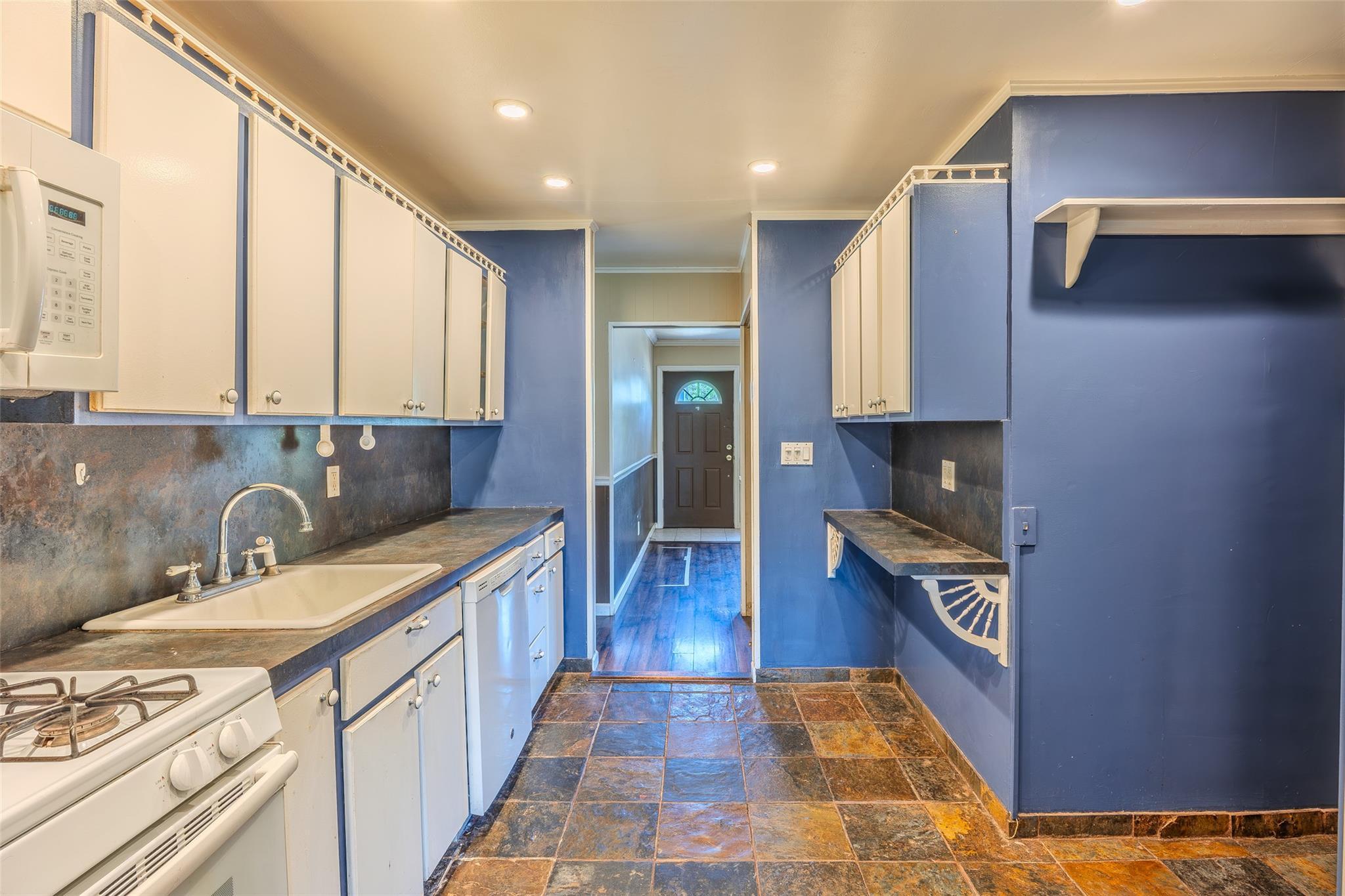 Single Family Rivera  Suffolk County, NY 11796, MLS-886853-13