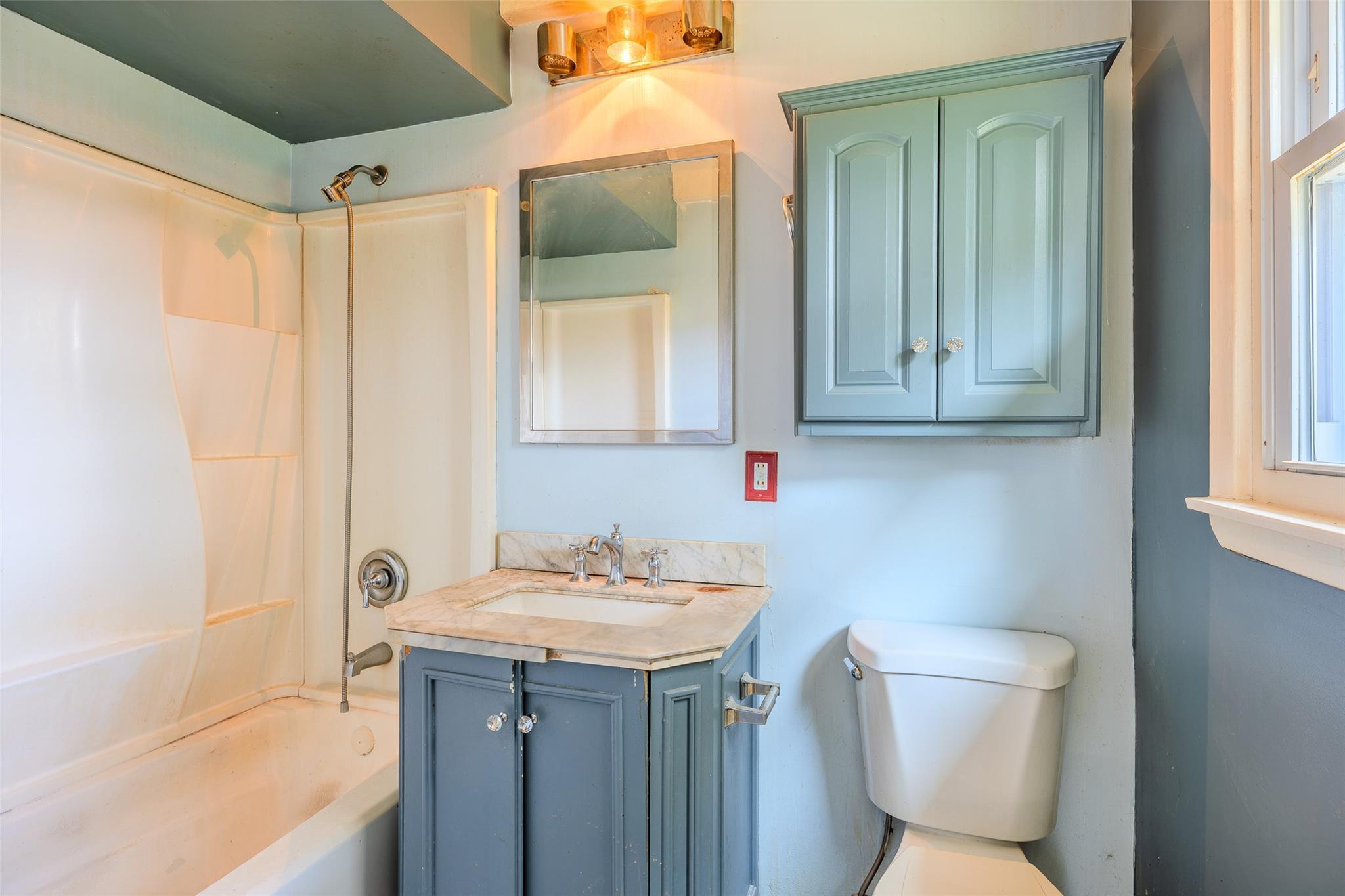 Single Family Rivera  Suffolk County, NY 11796, MLS-886853-26