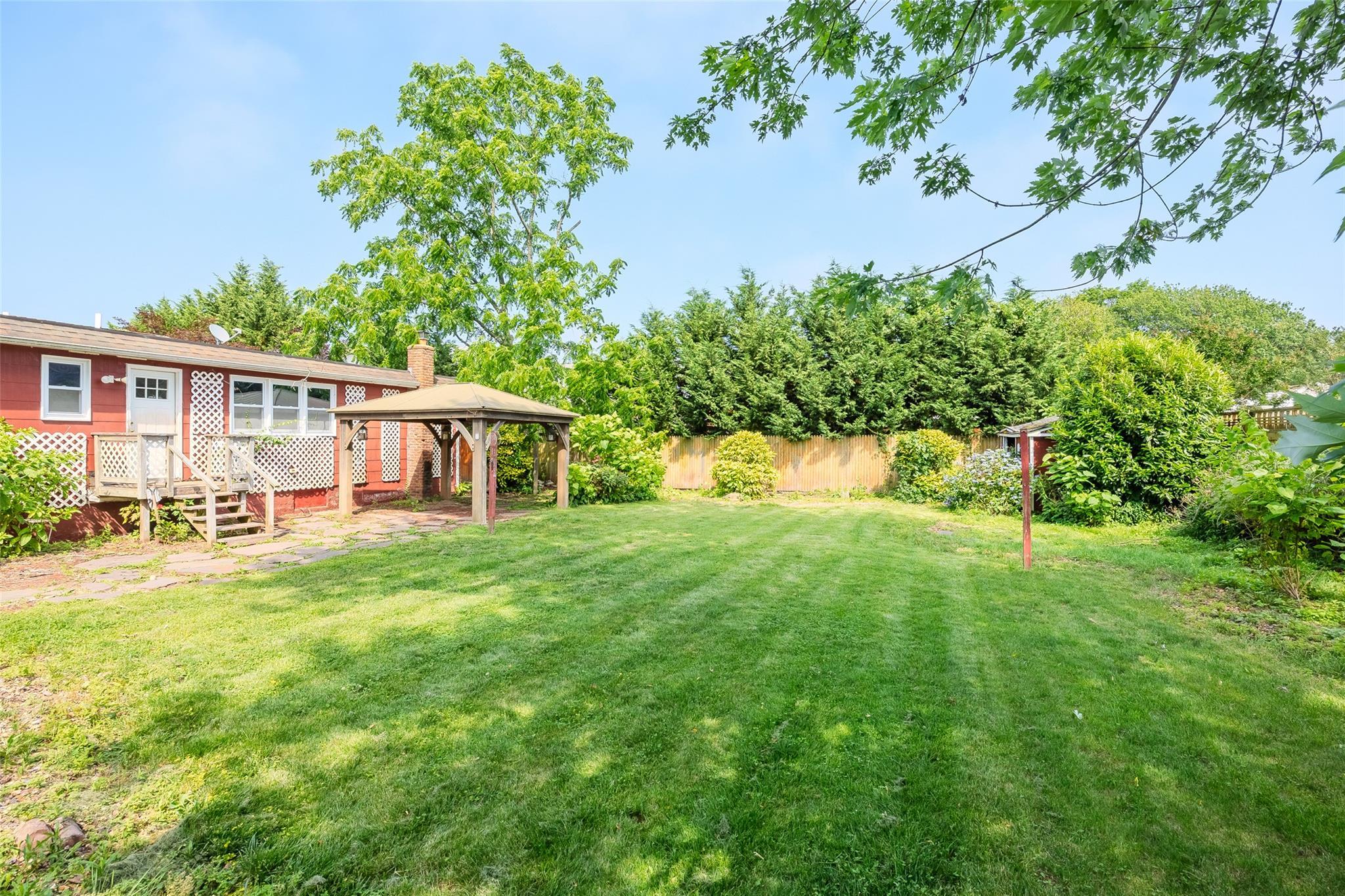 Single Family Rivera  Suffolk County, NY 11796, MLS-886853-41