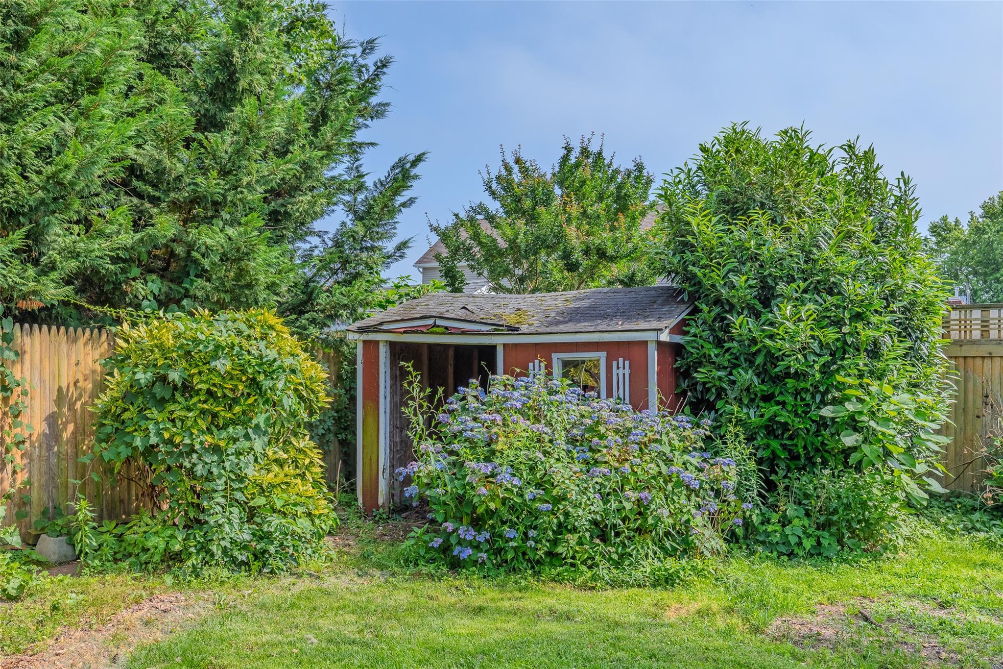Single Family Rivera  Suffolk County, NY 11796, MLS-886853-45