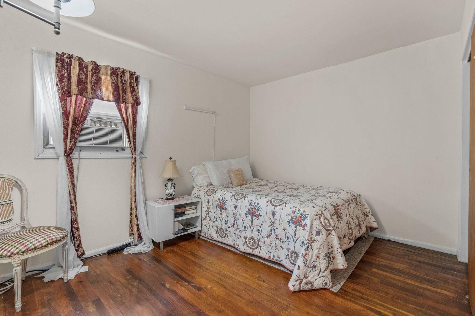 Single Family Hillside  Westchester County, NY 10603, MLS-886870-14